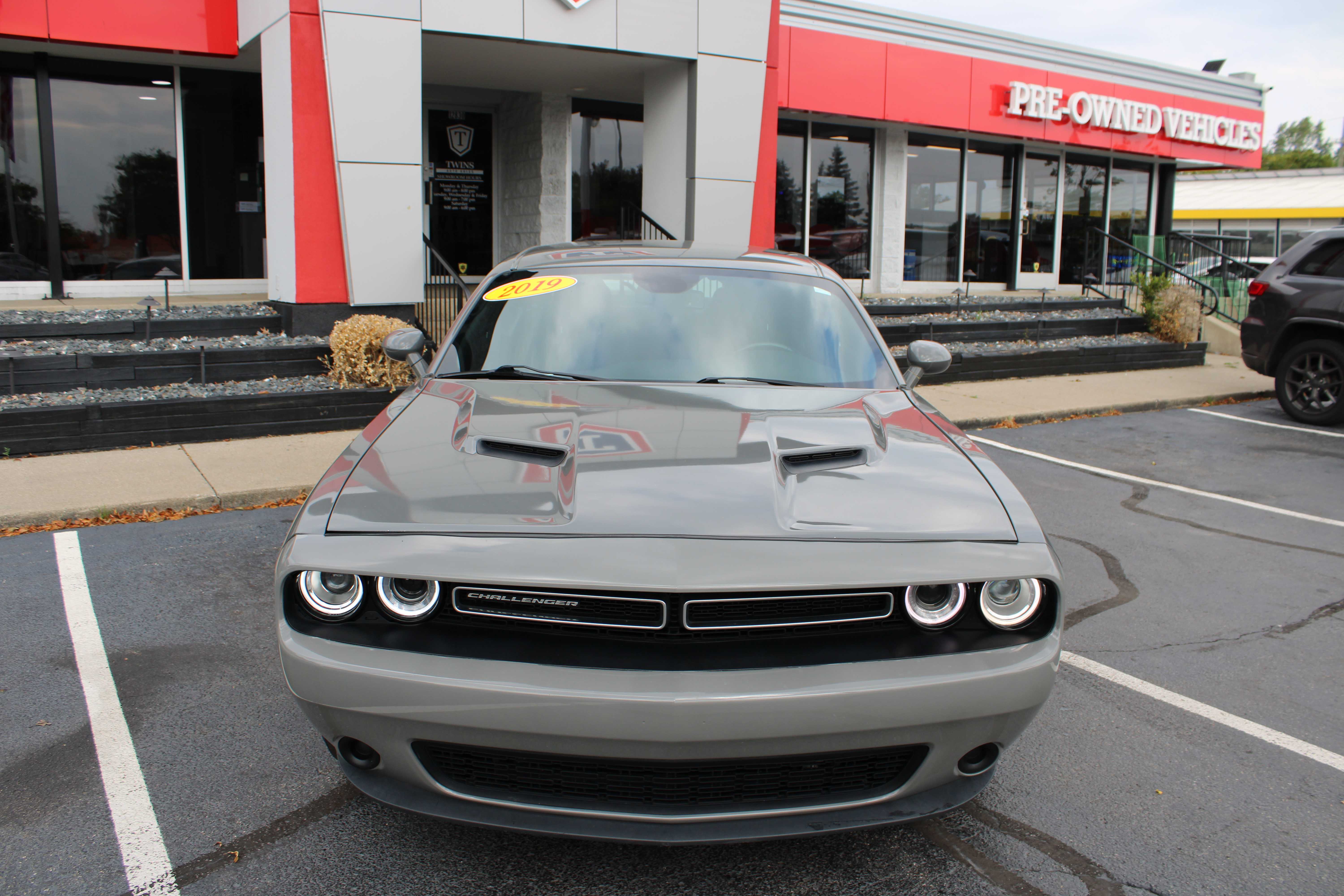 GRAY, 2019 DODGE CHALLENGER Thumnail Image 2