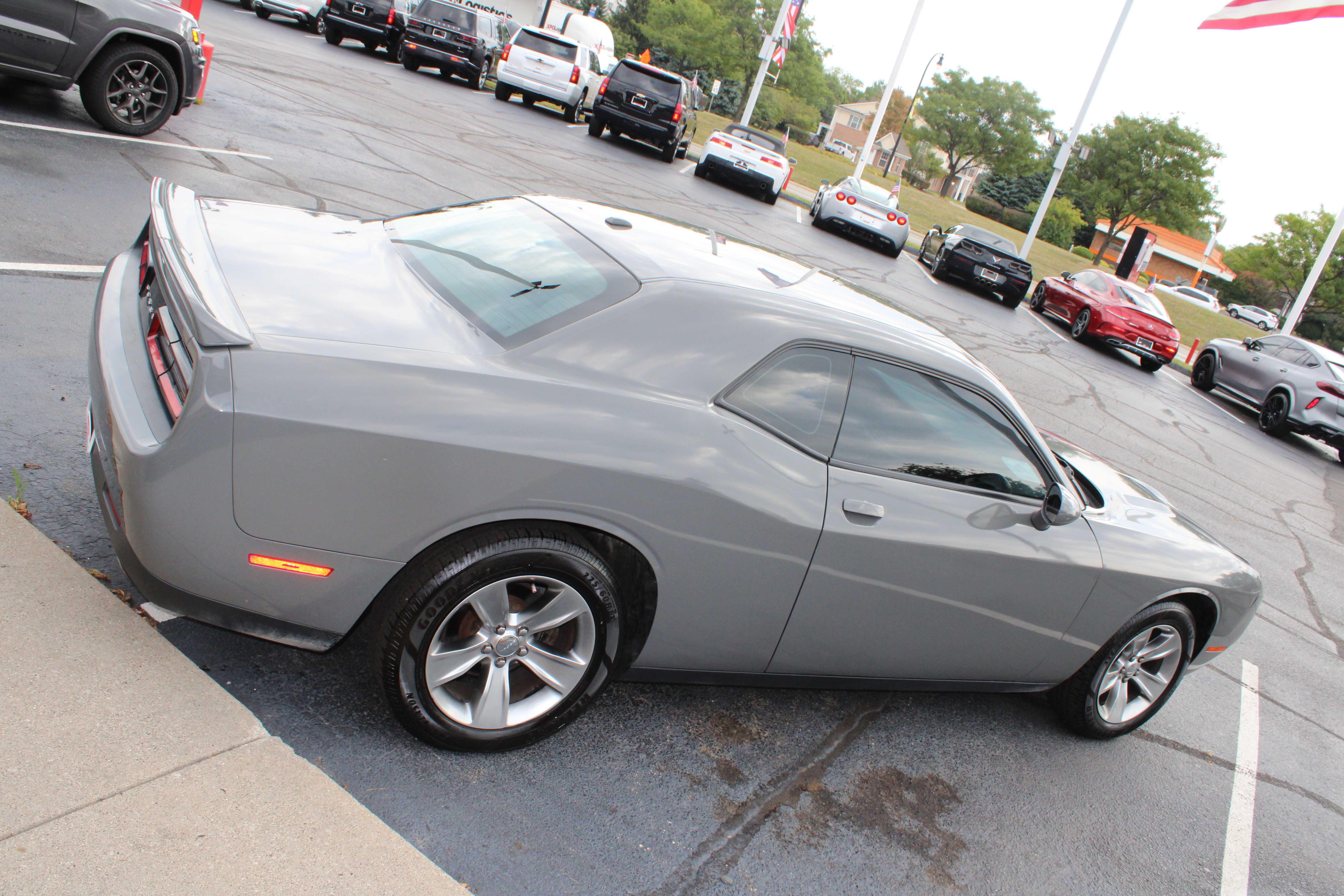 GRAY, 2019 DODGE CHALLENGER Thumnail Image 3