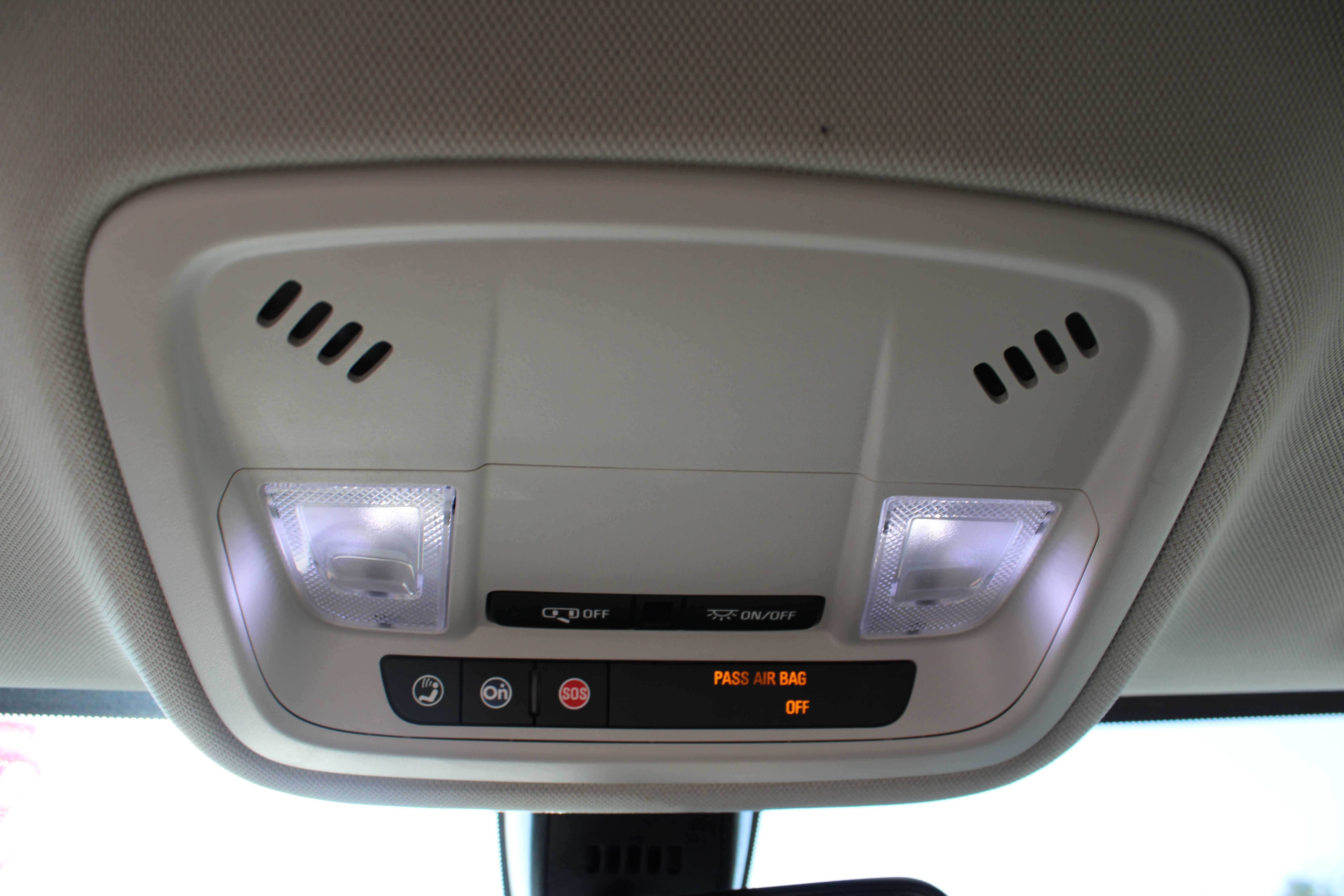 GREY, 2020 CHEVROLET TRAVERSE Thumnail Image 17