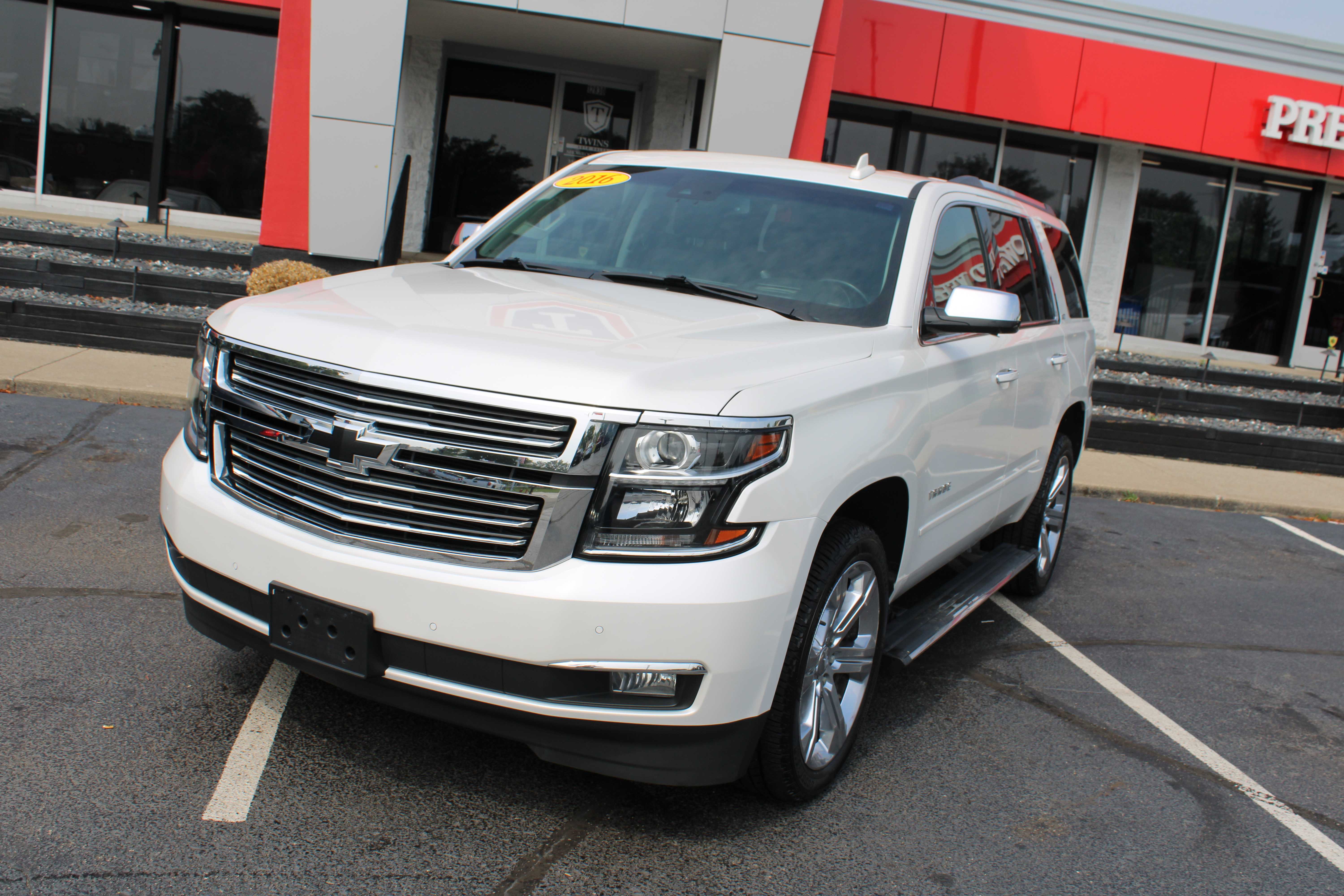 WHITE, 2016 CHEVROLET TAHOE Thumnail Image 2