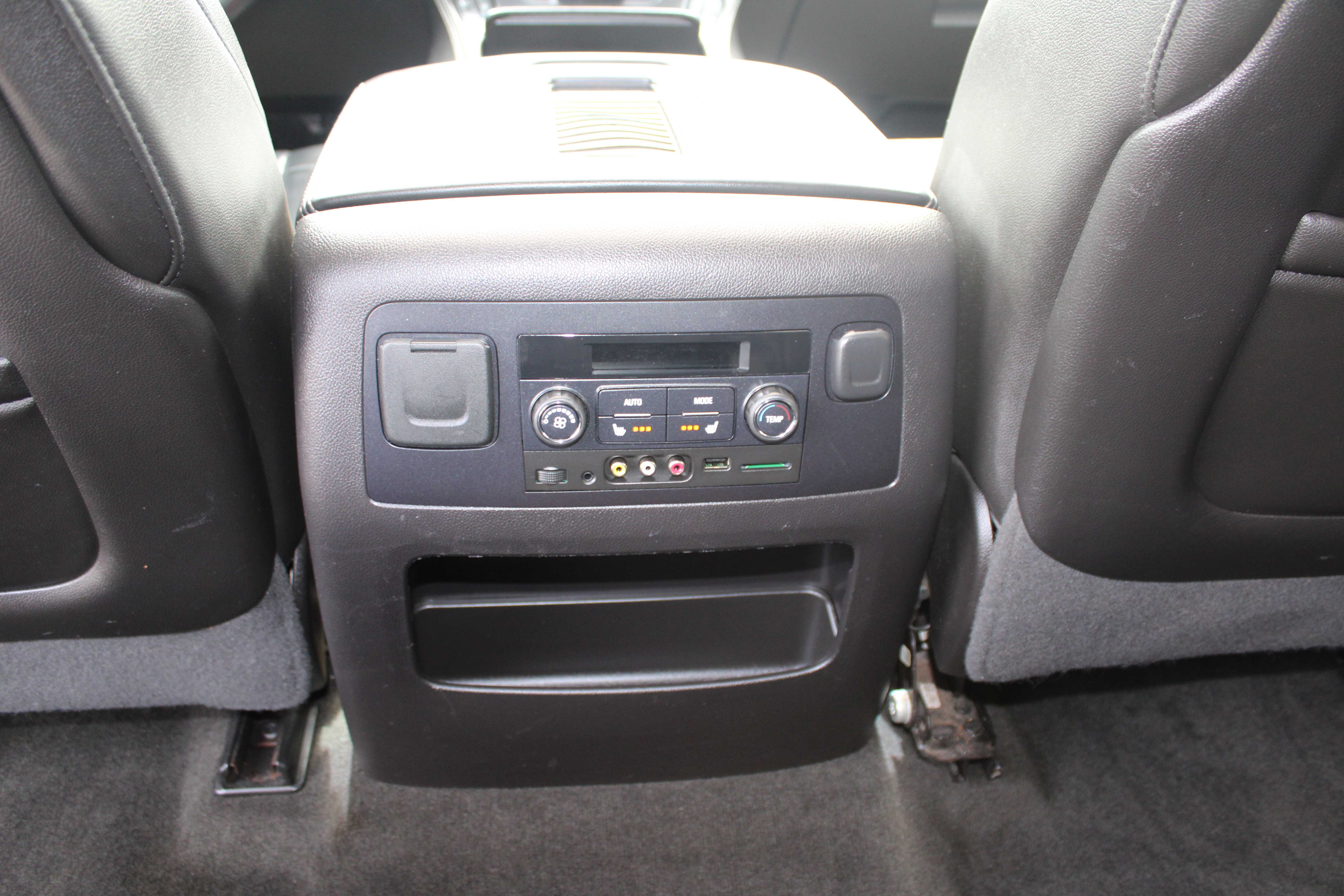 WHITE, 2016 CHEVROLET TAHOE Thumnail Image 26