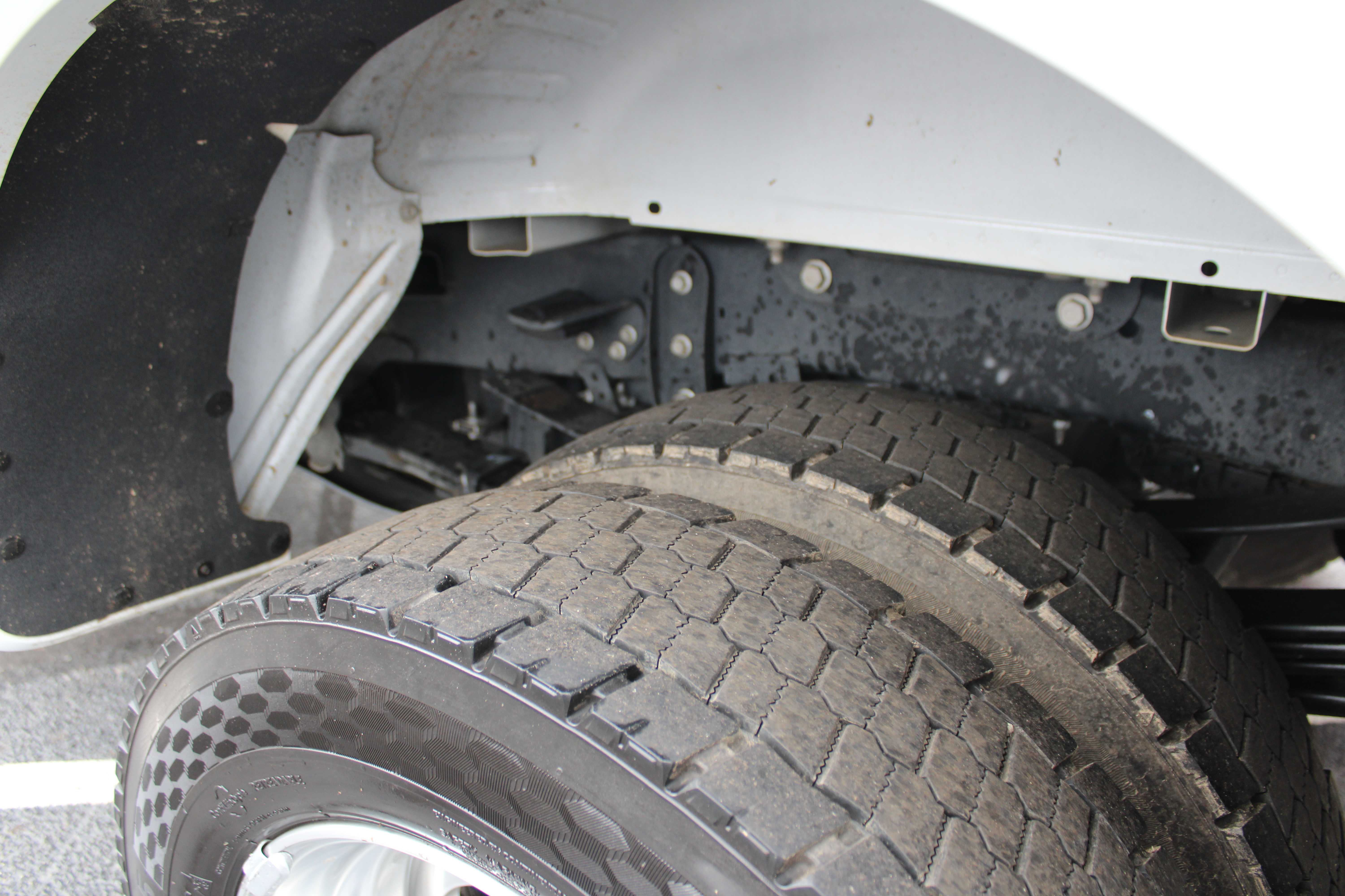 WHITE, 2024 FORD F450 SUPER DUTY CREW CAB Thumnail Image 10