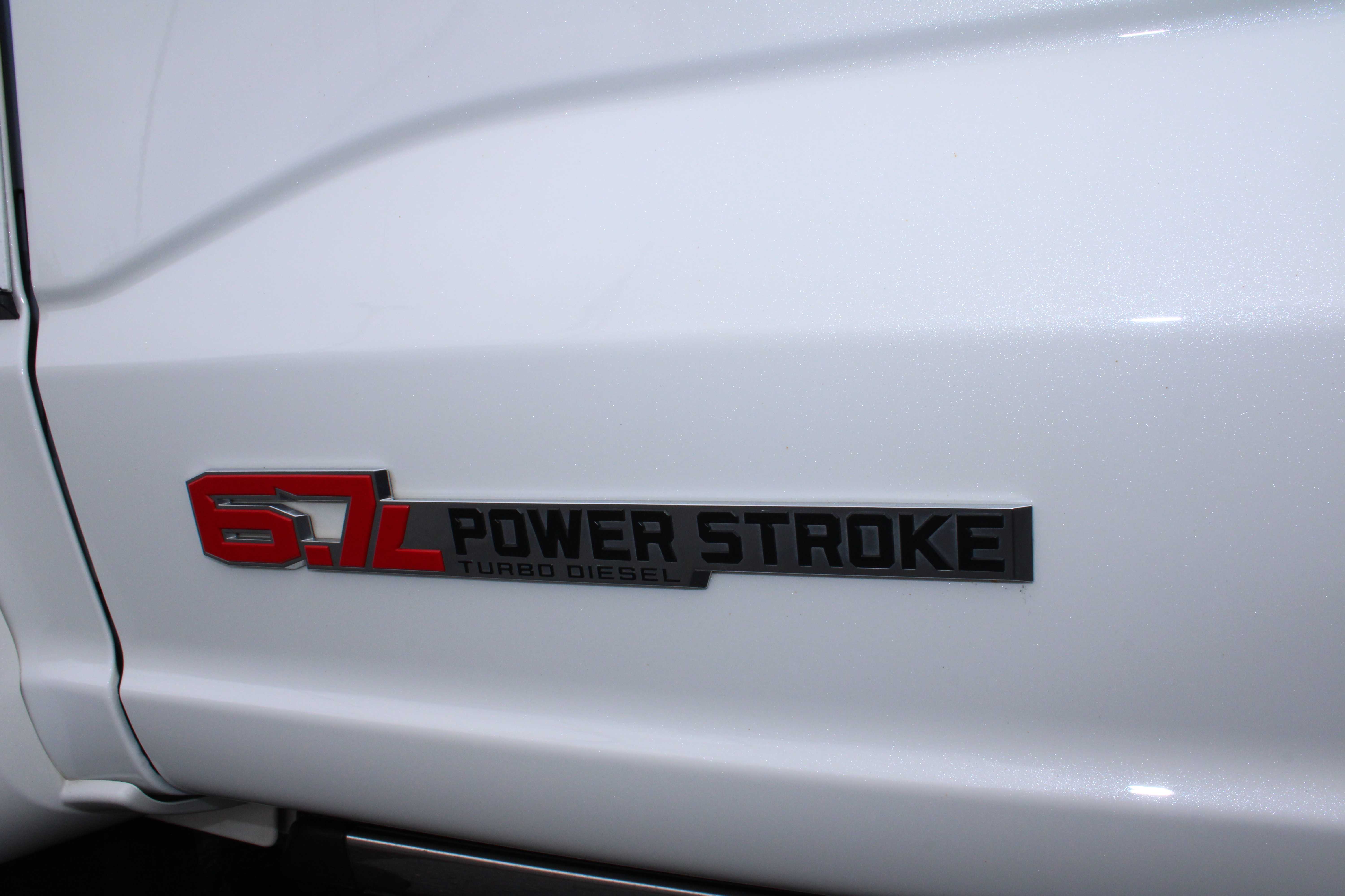 WHITE, 2024 FORD F450 SUPER DUTY CREW CAB Thumnail Image 18