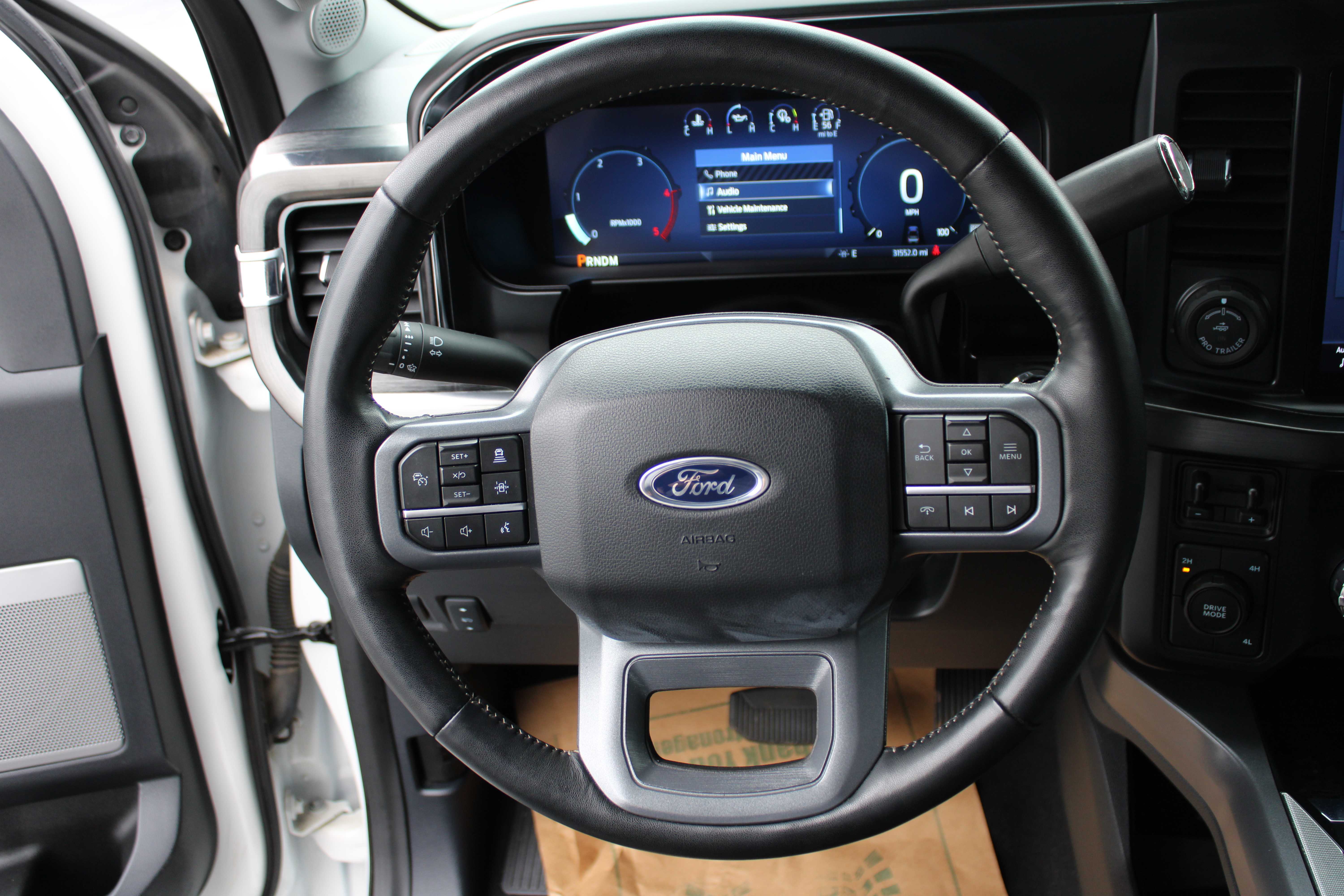 WHITE, 2024 FORD F450 SUPER DUTY CREW CAB Thumnail Image 29