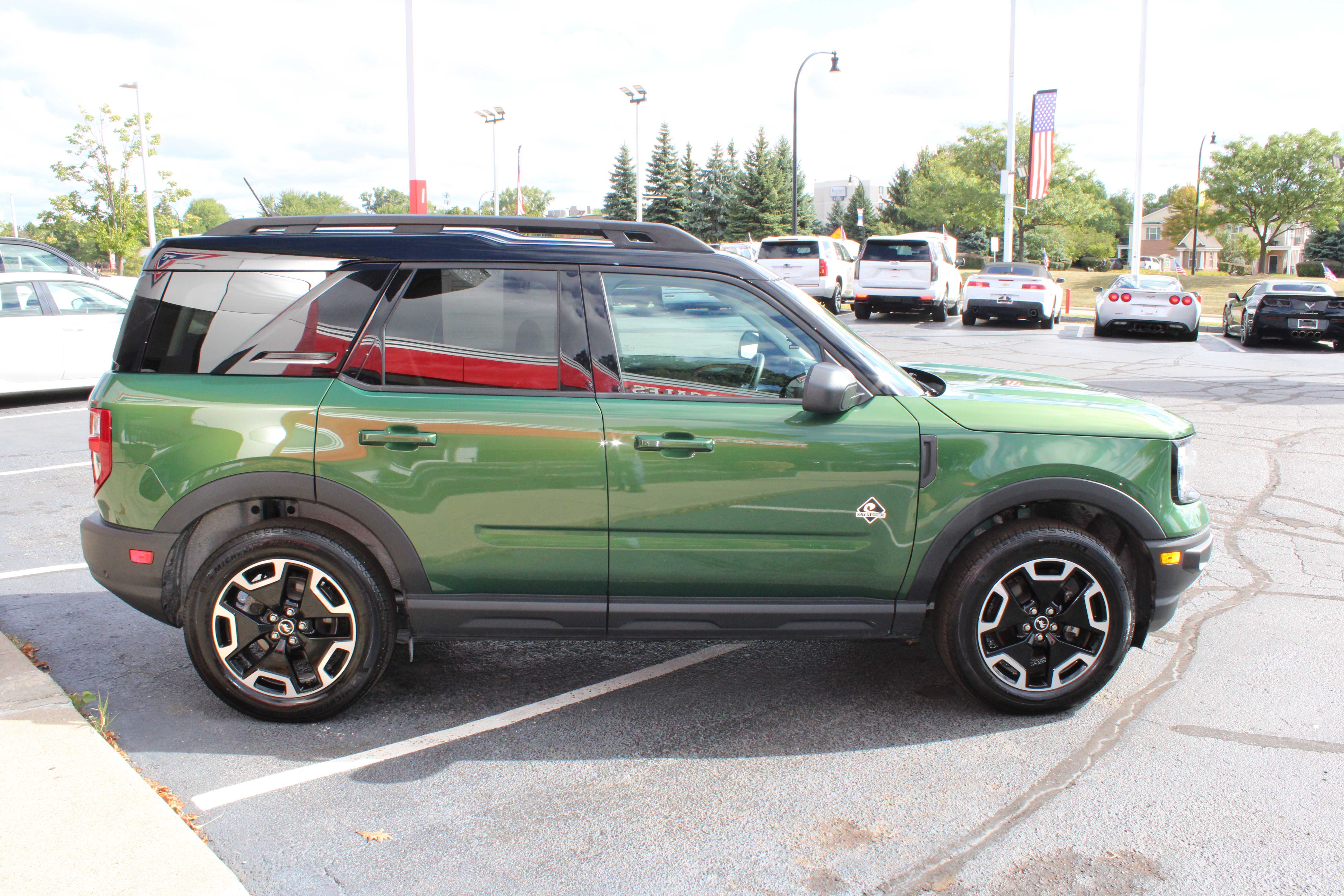 GREEN, 2022 FORD BRONCO SPORT Thumnail Image 5