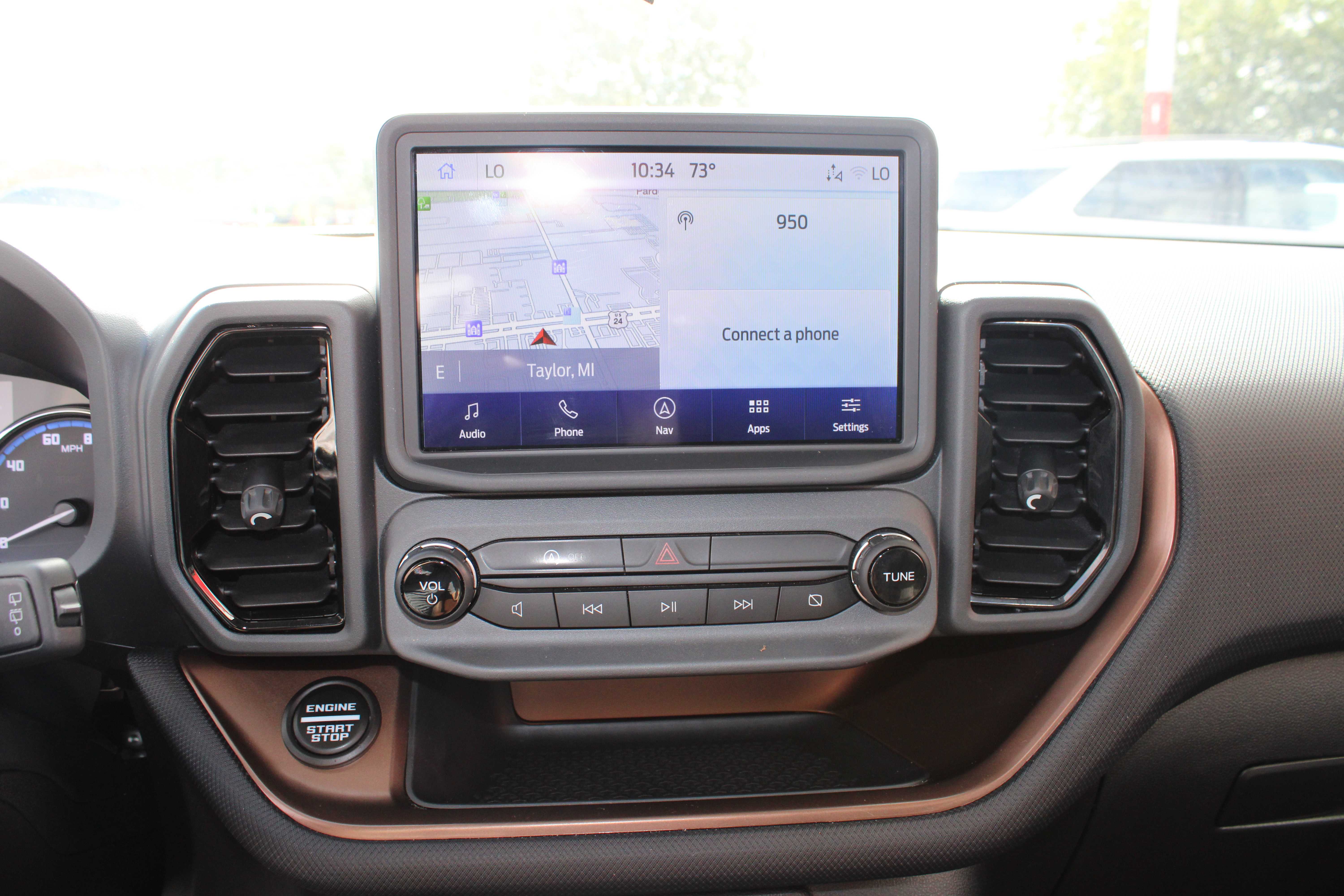 GREEN, 2022 FORD BRONCO SPORT Thumnail Image 15