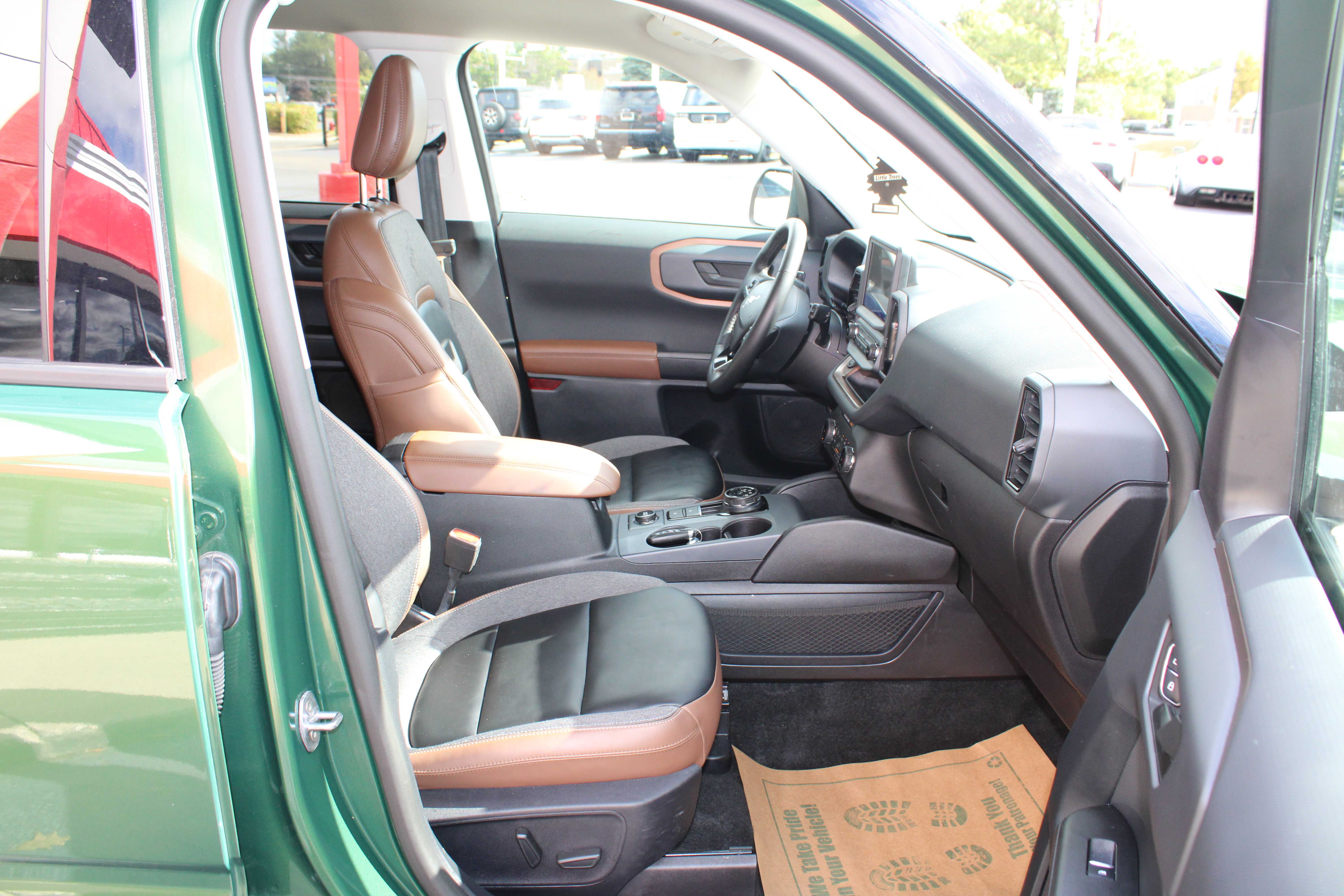 GREEN, 2022 FORD BRONCO SPORT Thumnail Image 22