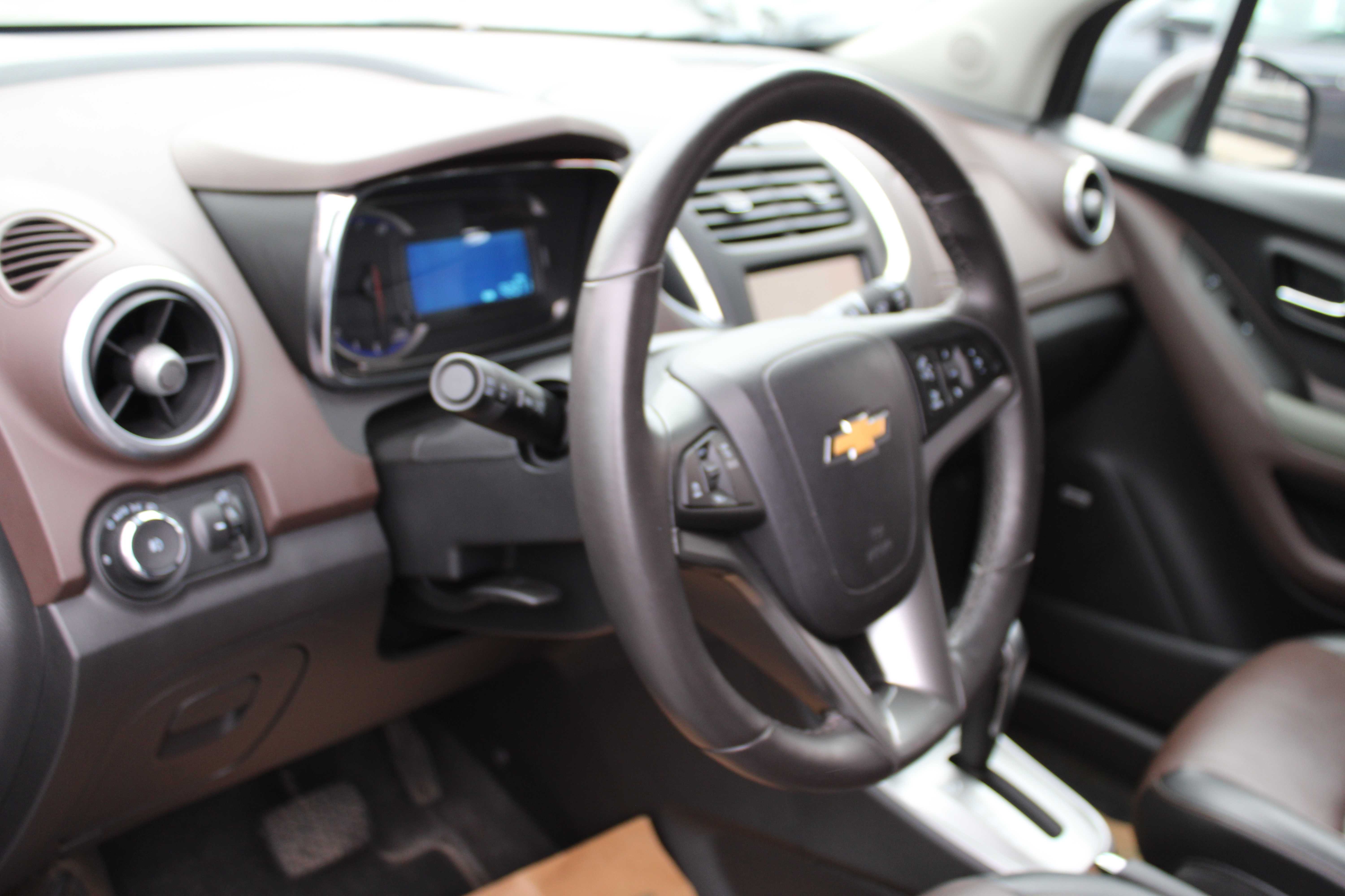 BROWN, 2015 CHEVROLET TRAX Thumnail Image 9