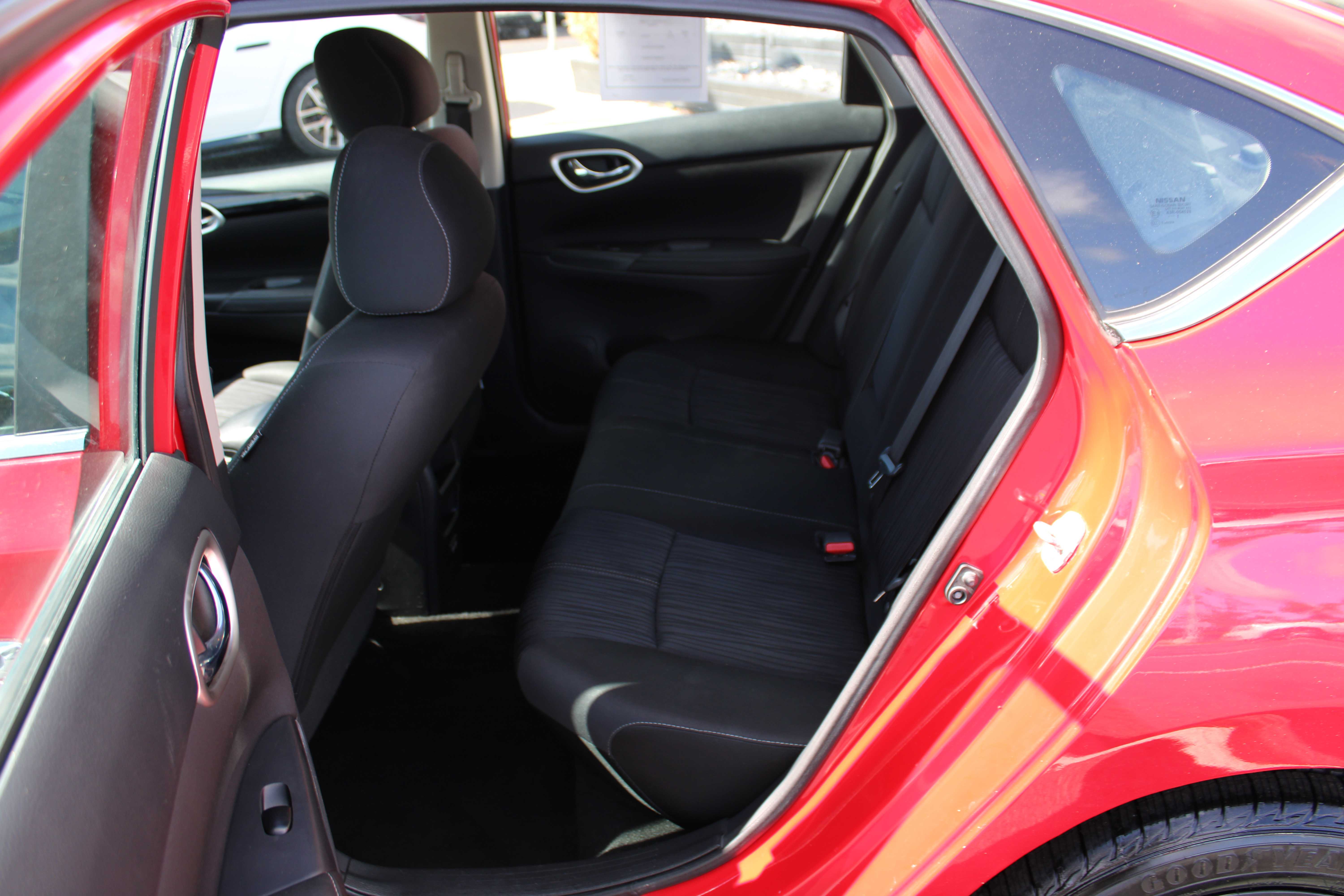 RED, 2018 NISSAN SENTRA Thumnail Image 20