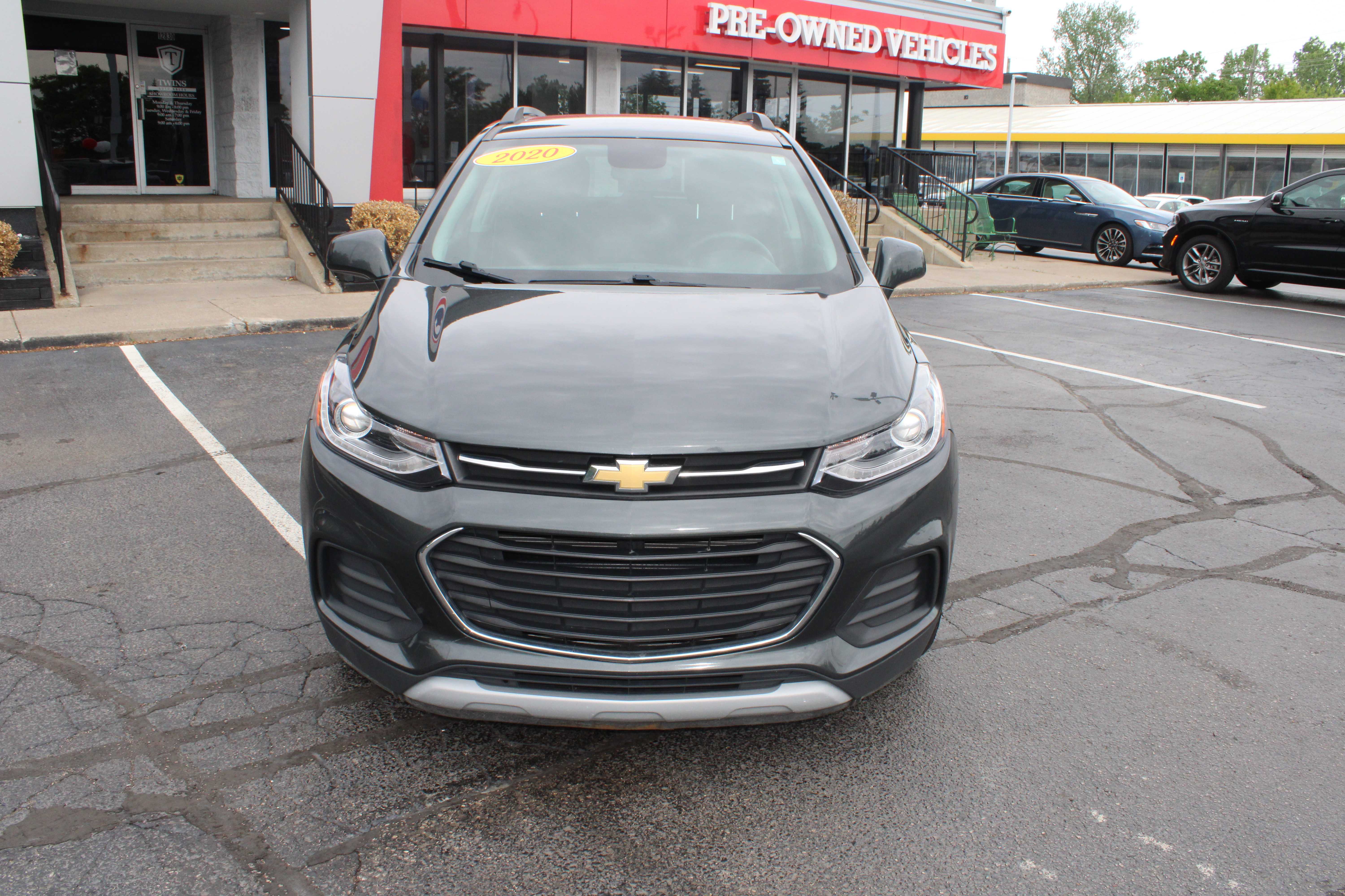 GREY, 2020 CHEVROLET TRAX Thumnail Image 3