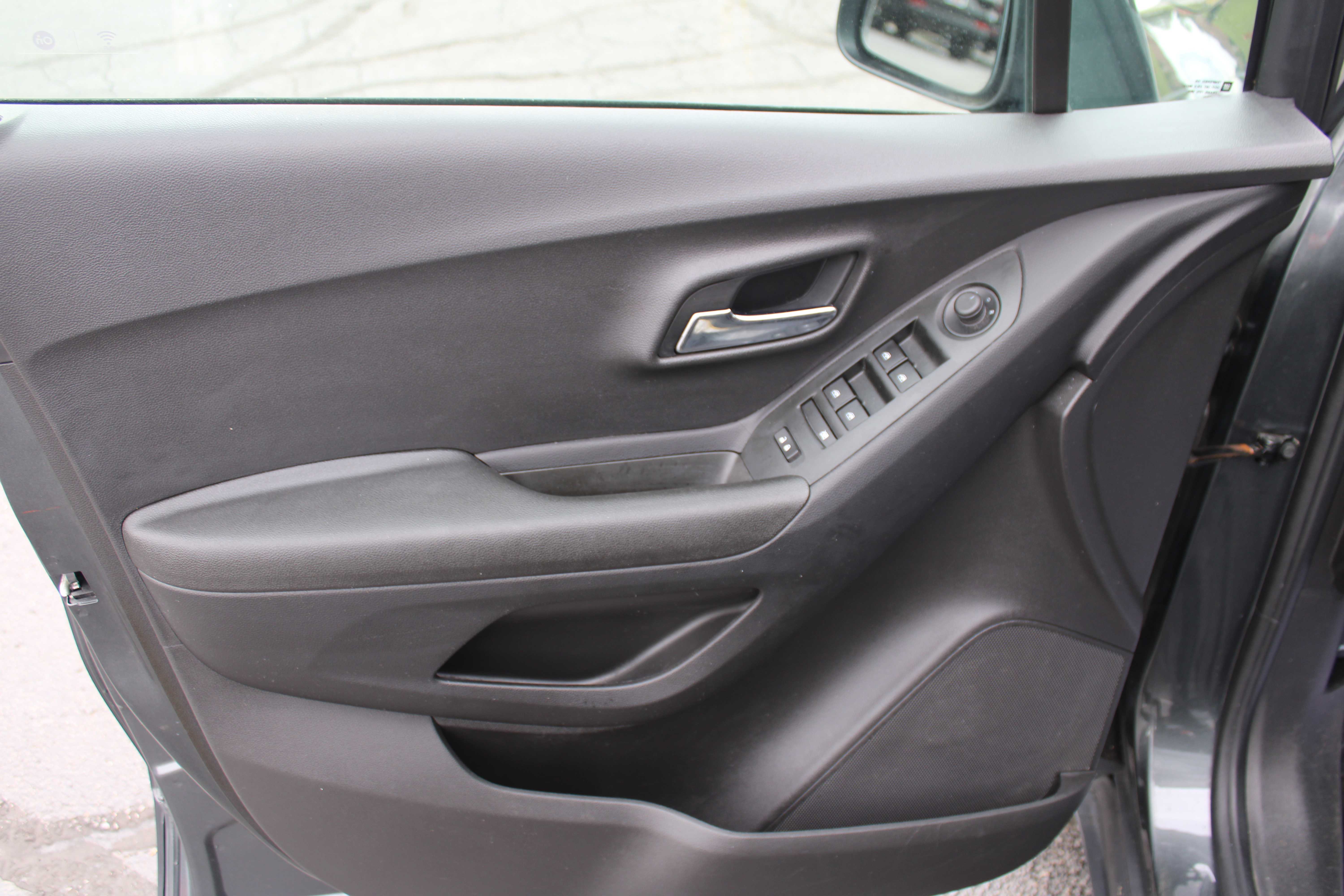 GREY, 2020 CHEVROLET TRAX Thumnail Image 9