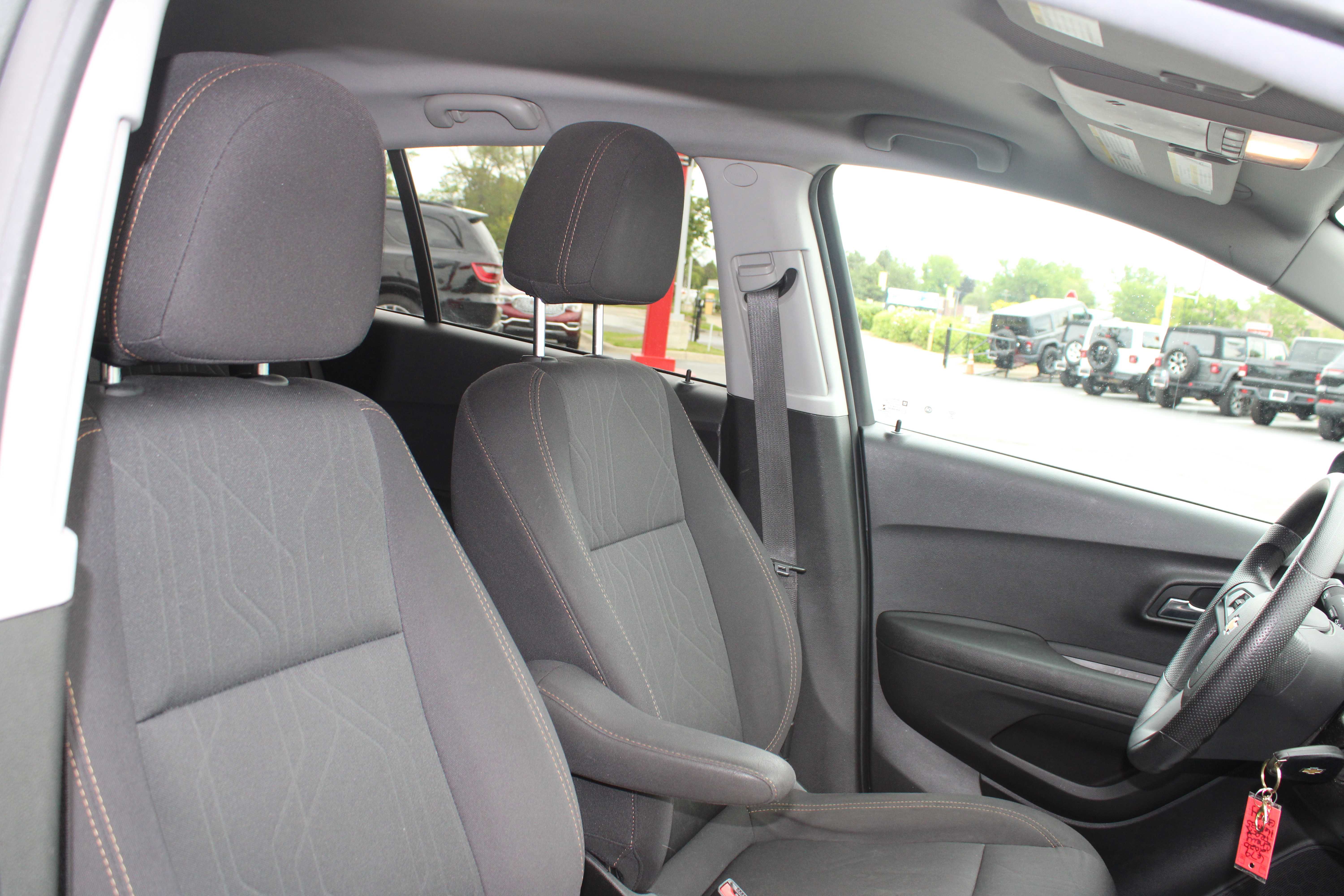 GREY, 2020 CHEVROLET TRAX Thumnail Image 21