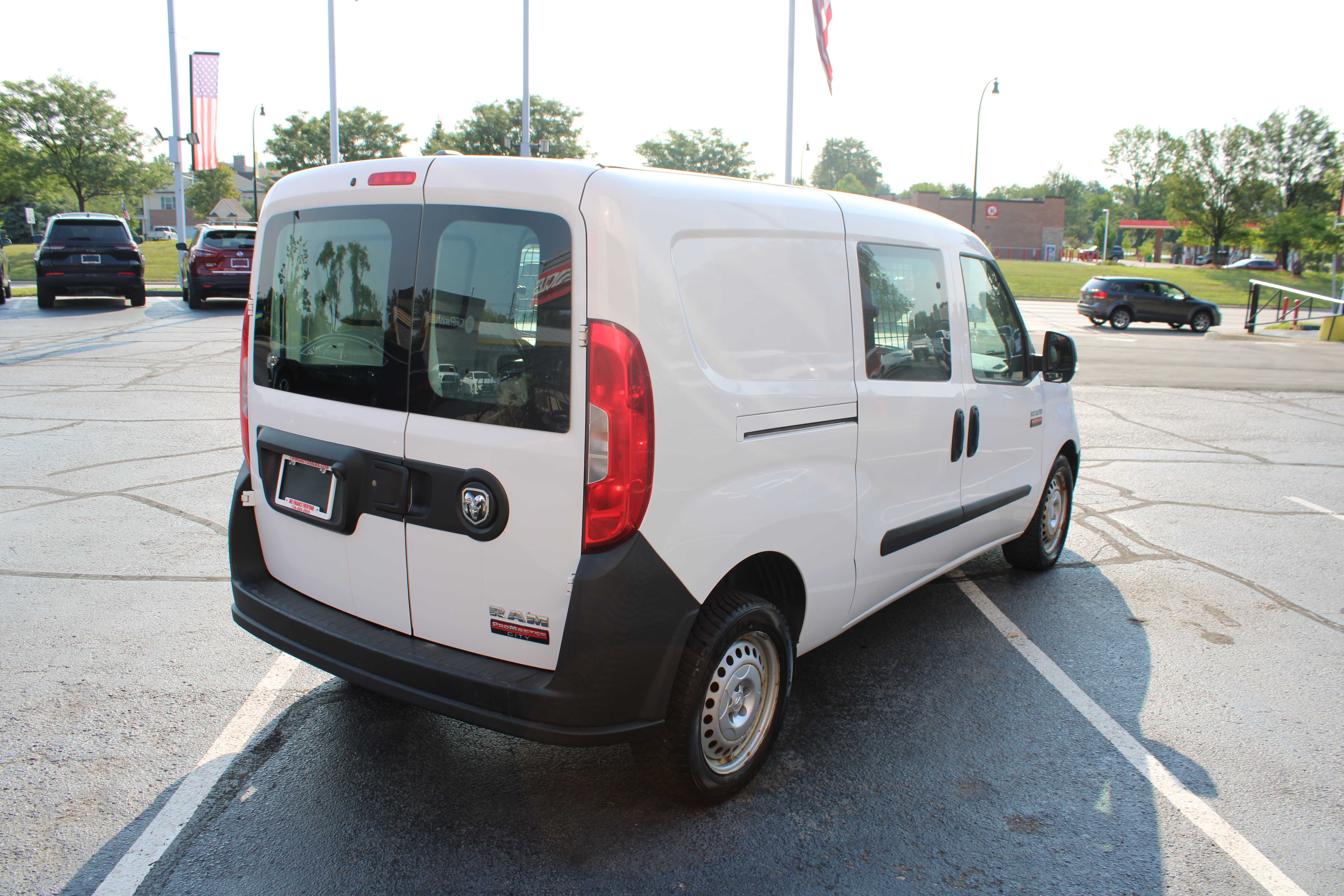 WHITE, 2020 RAM PROMASTER CITY Thumnail Image 6