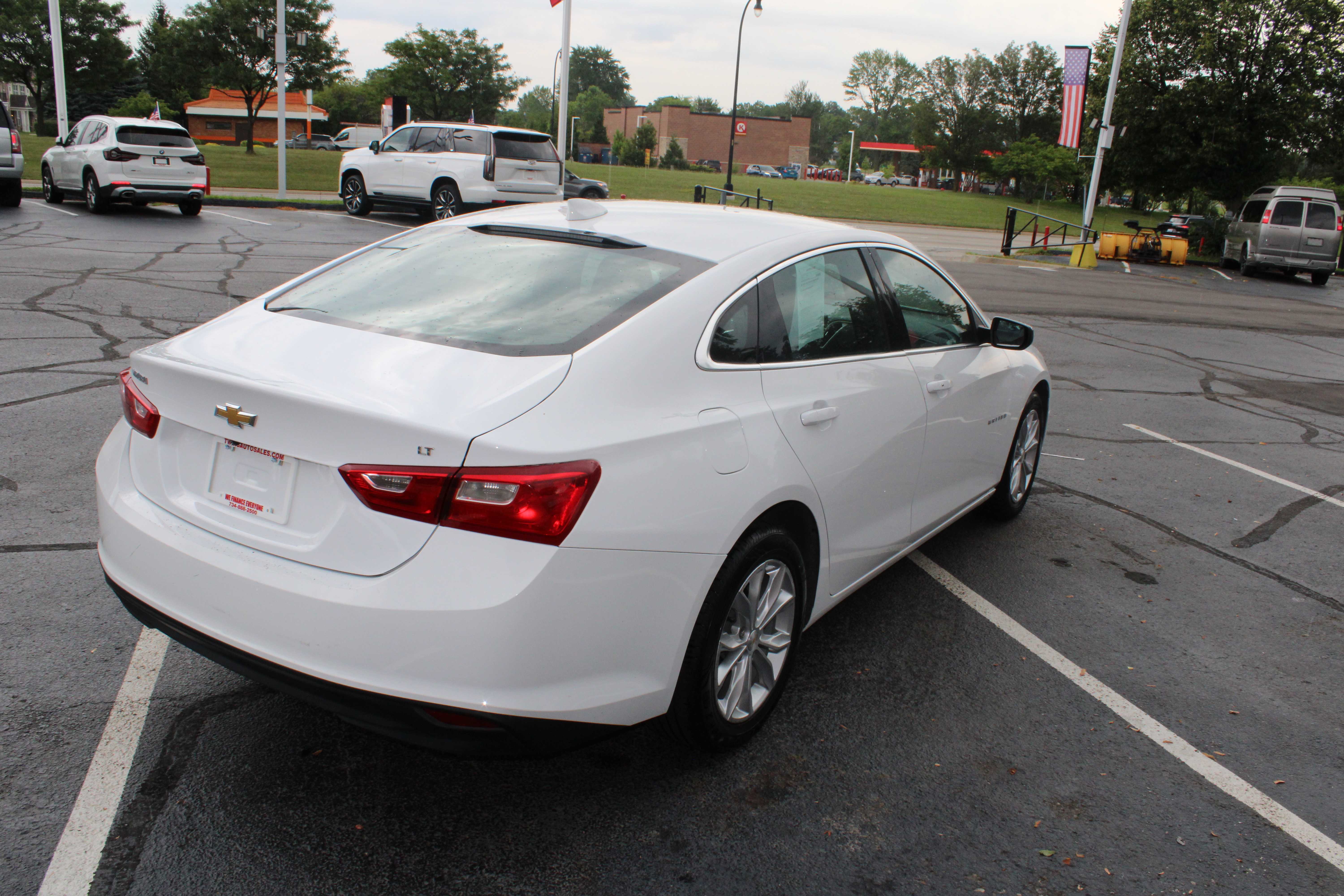WHITE, 2023 CHEVROLET MALIBU Thumnail Image 6