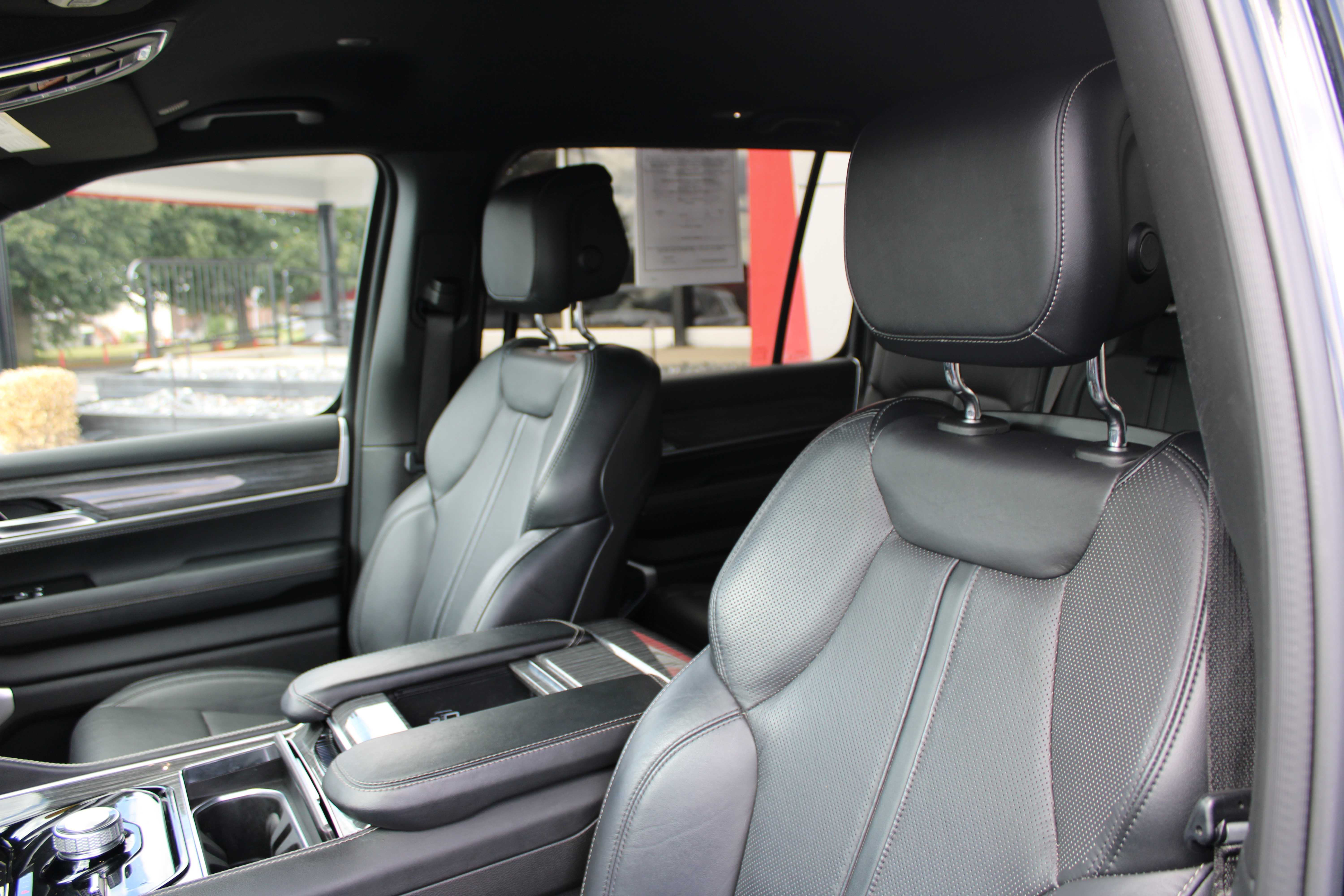 BLACK, 2022 JEEP WAGONEER Thumnail Image 23