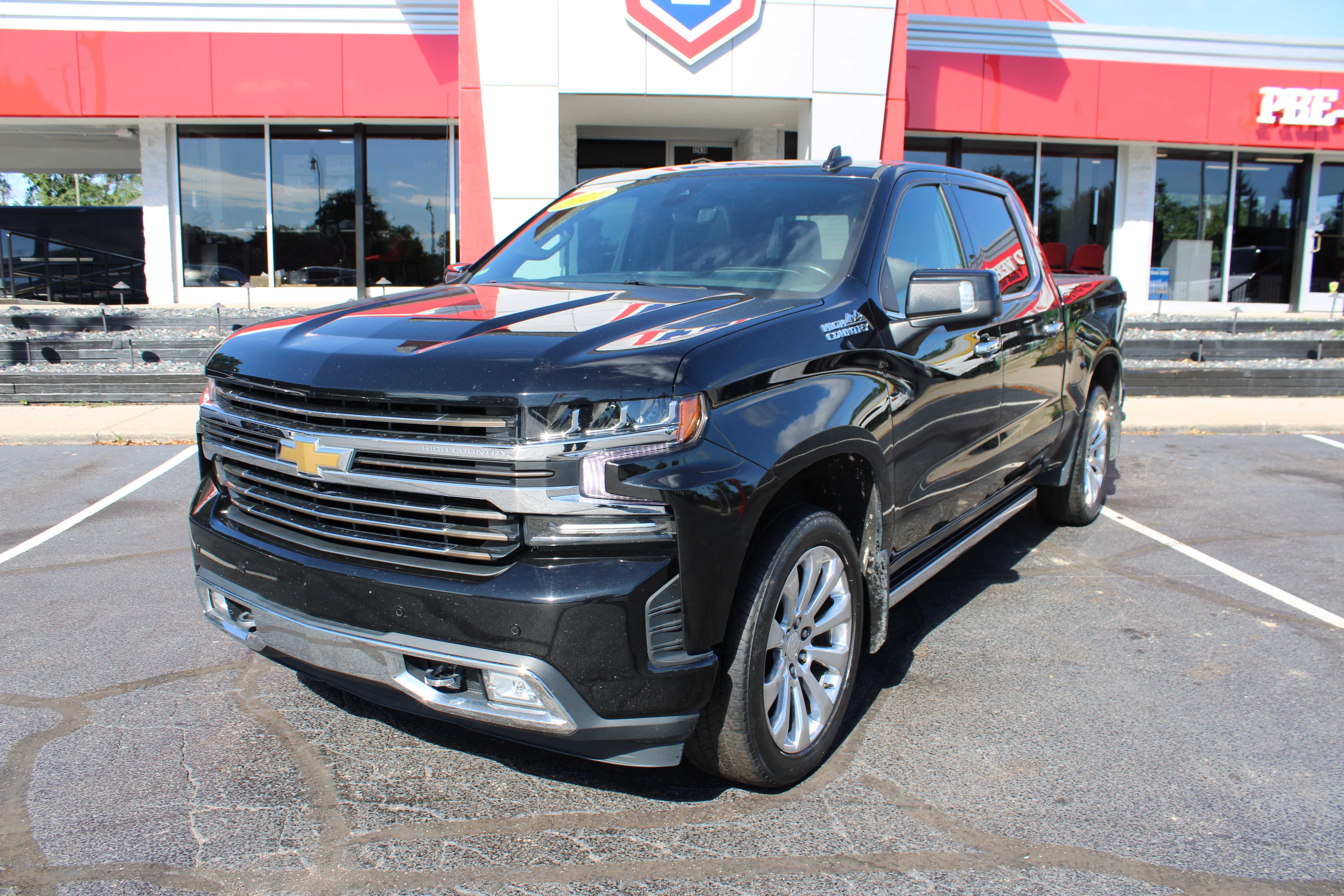 BLACK, 2021 CHEVROLET SILVERADO 1500 CREW CAB Thumnail Image 2