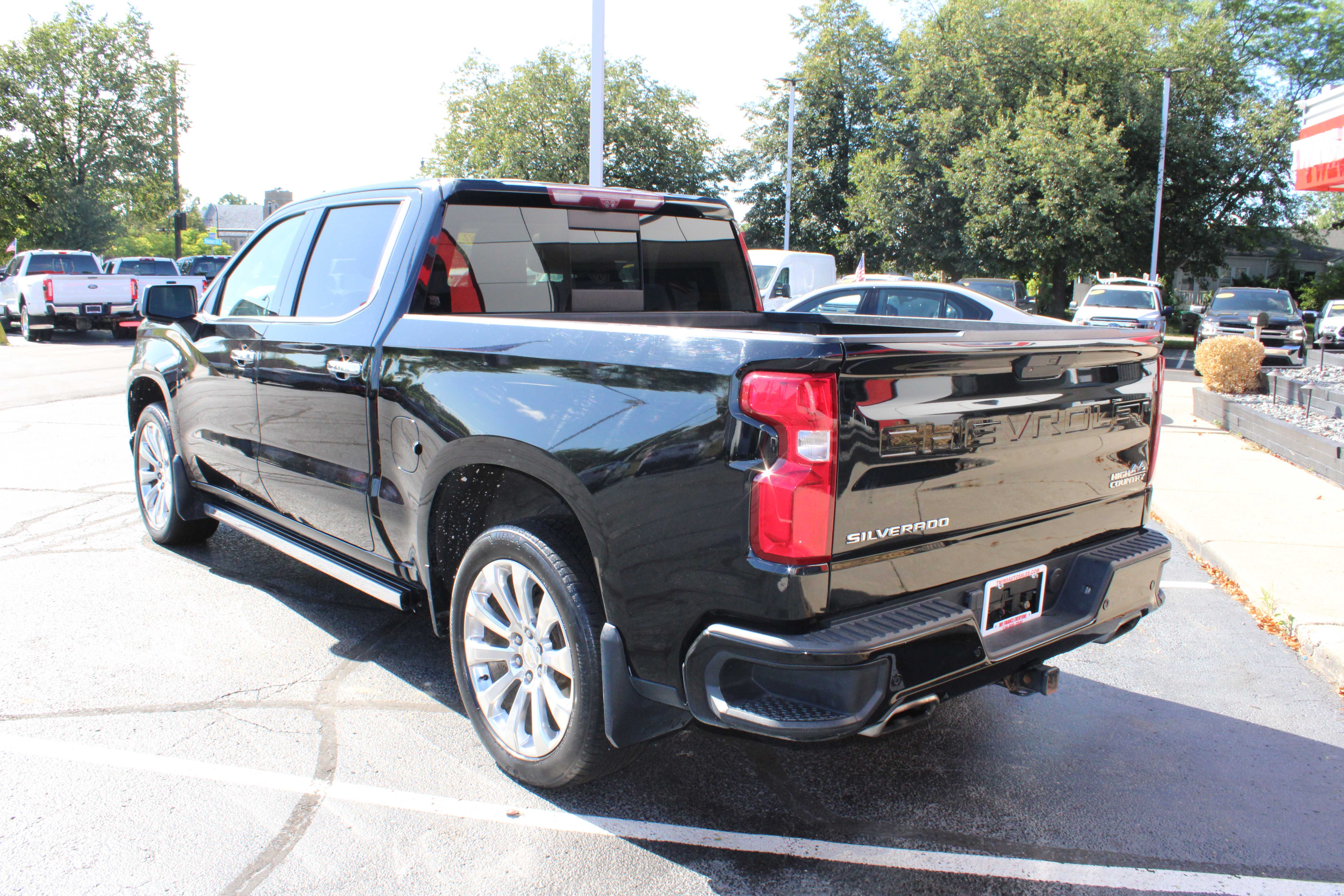 BLACK, 2021 CHEVROLET SILVERADO 1500 CREW CAB Thumnail Image 8