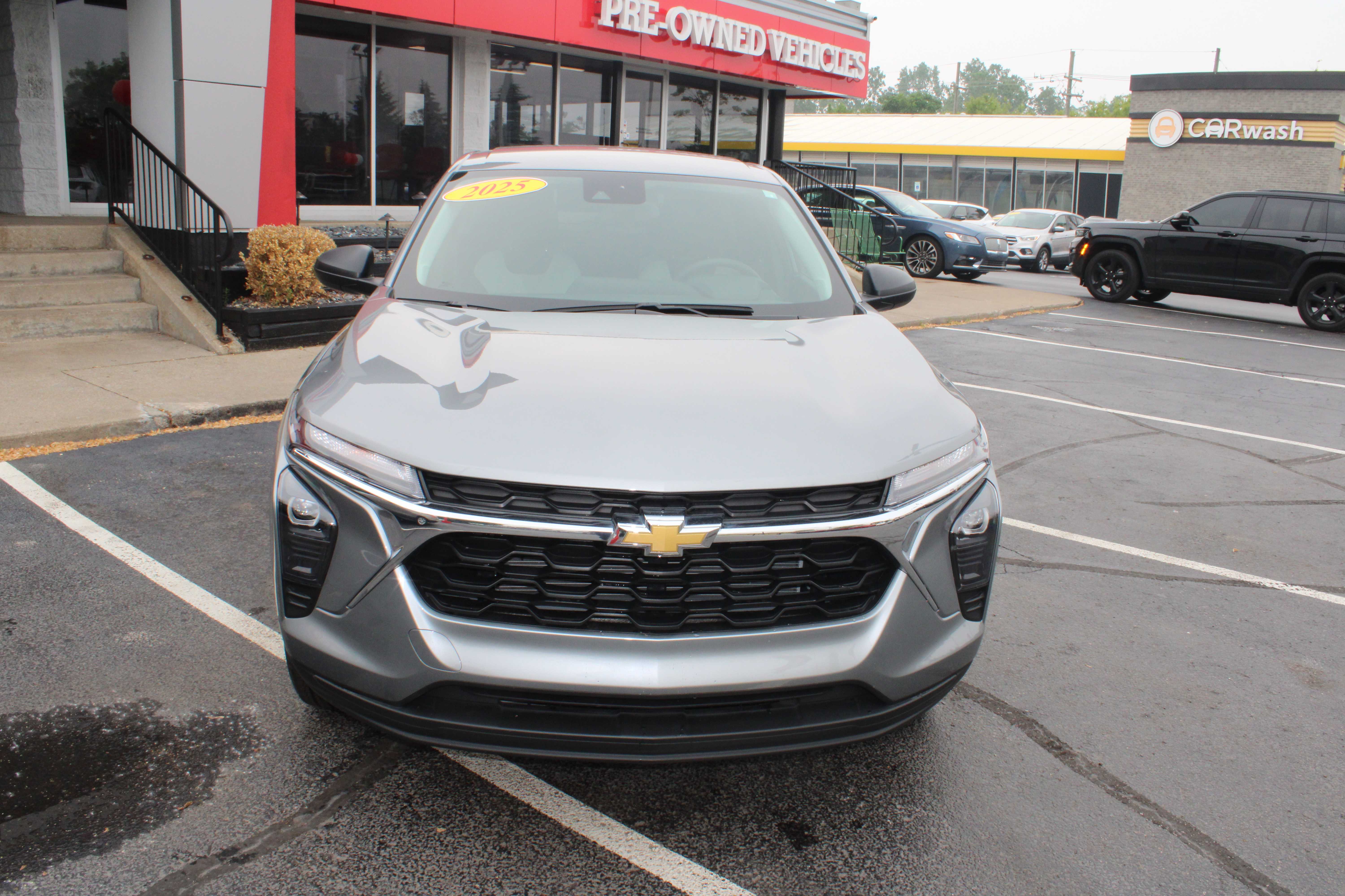 GREY, 2025 CHEVROLET TRAX Thumnail Image 3