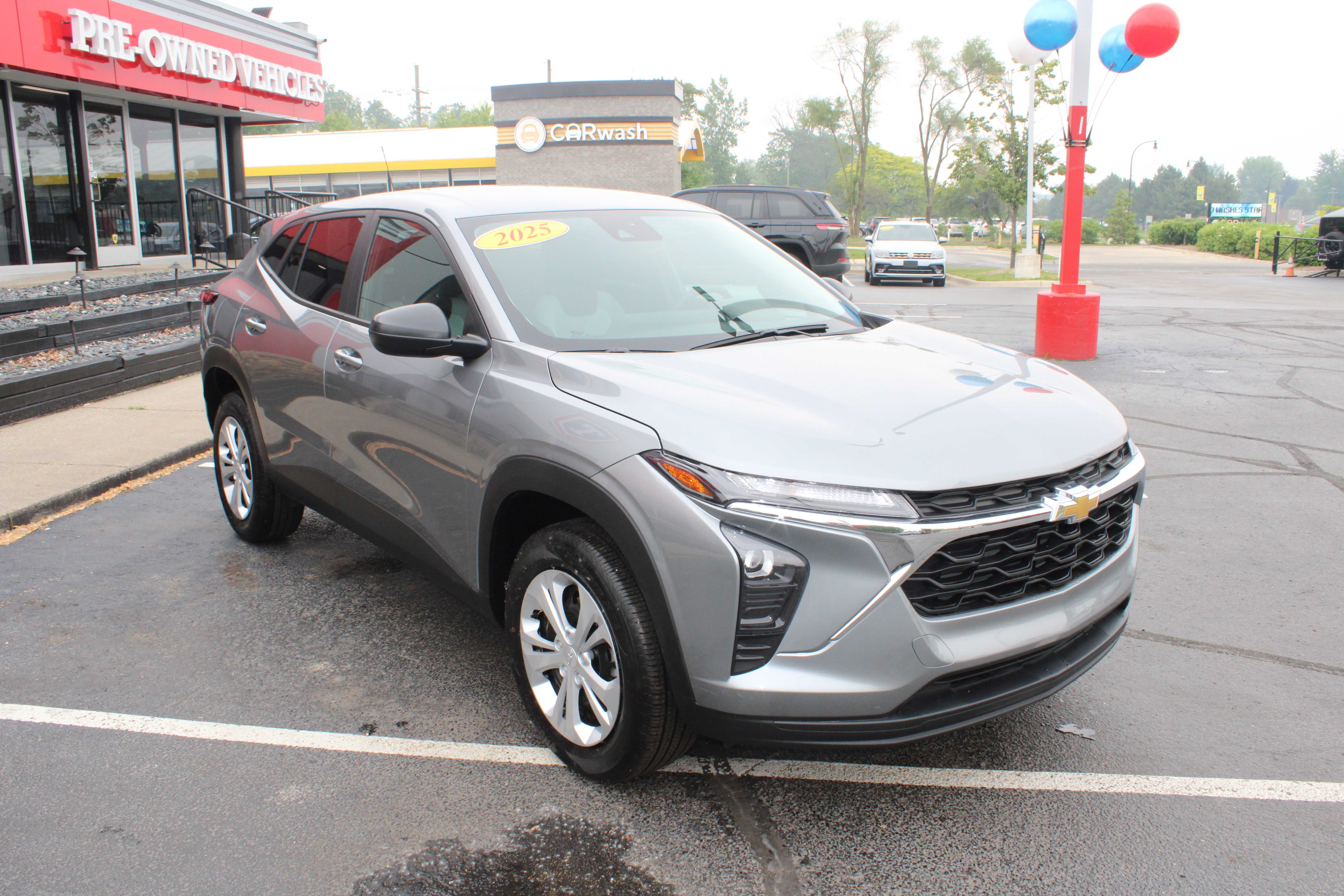 GREY, 2025 CHEVROLET TRAX Thumnail Image 4