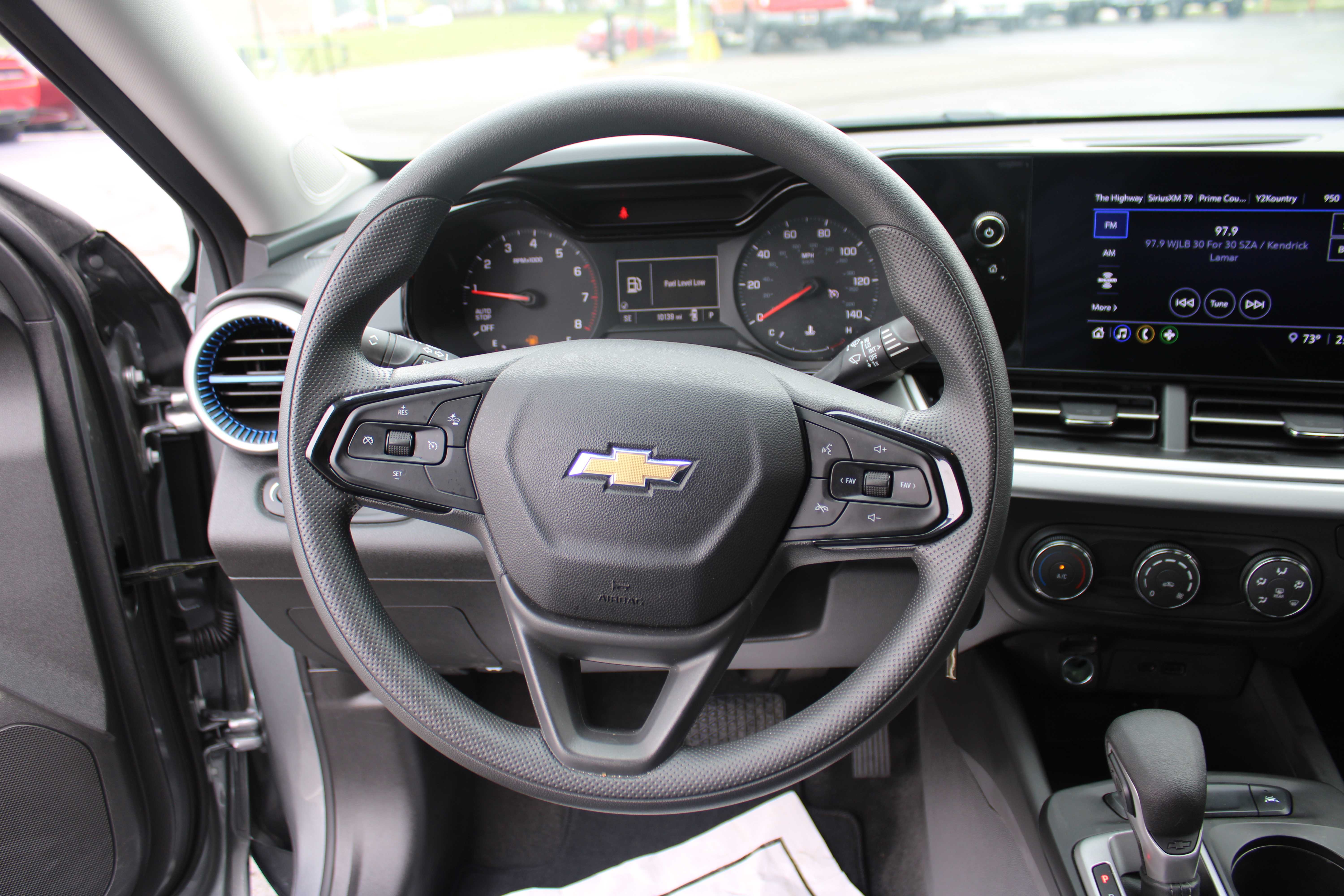 GREY, 2025 CHEVROLET TRAX Thumnail Image 12