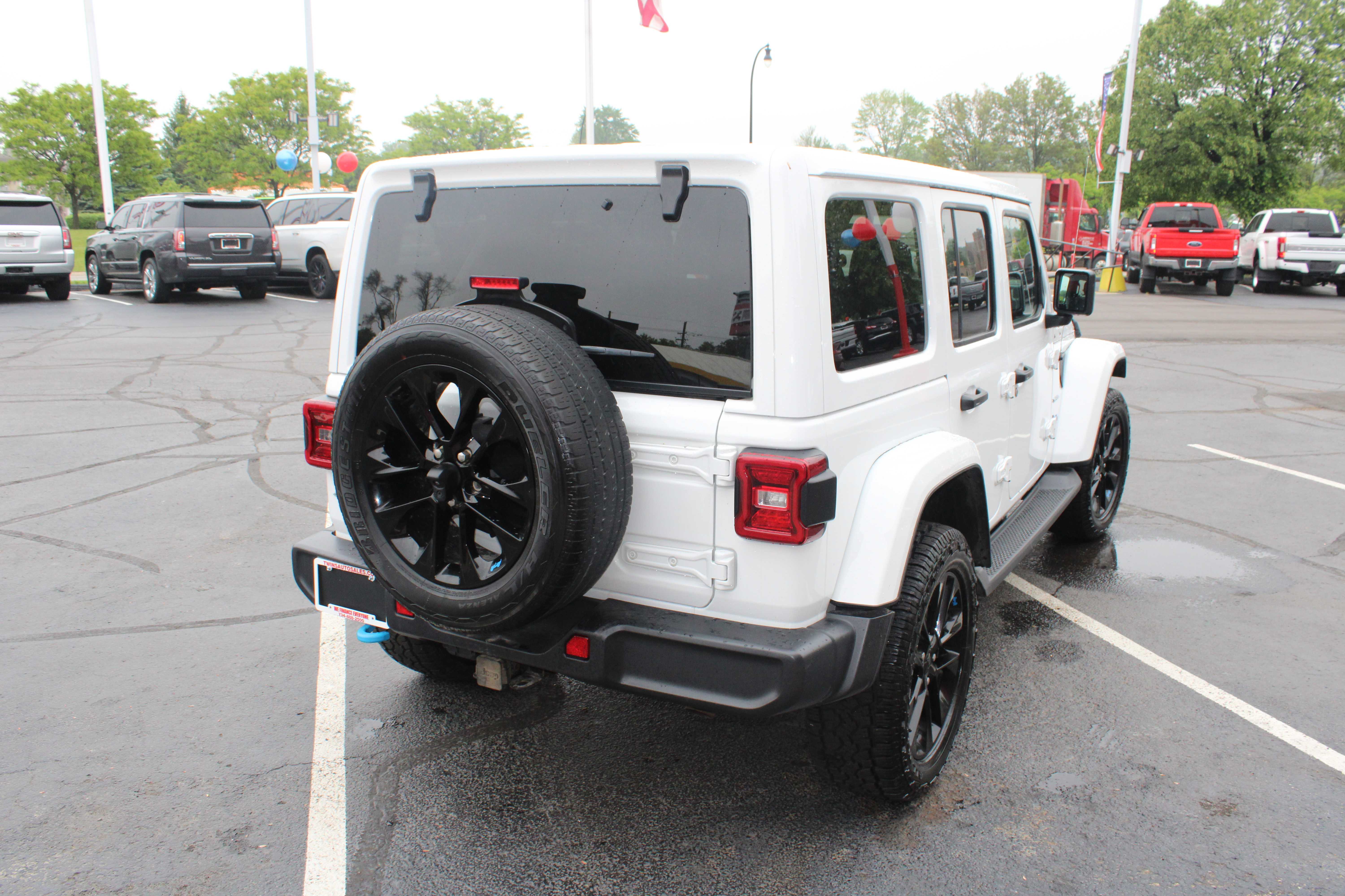 WHITE, 2022 JEEP WRANGLER UNLIMITED 4XE Thumnail Image 6