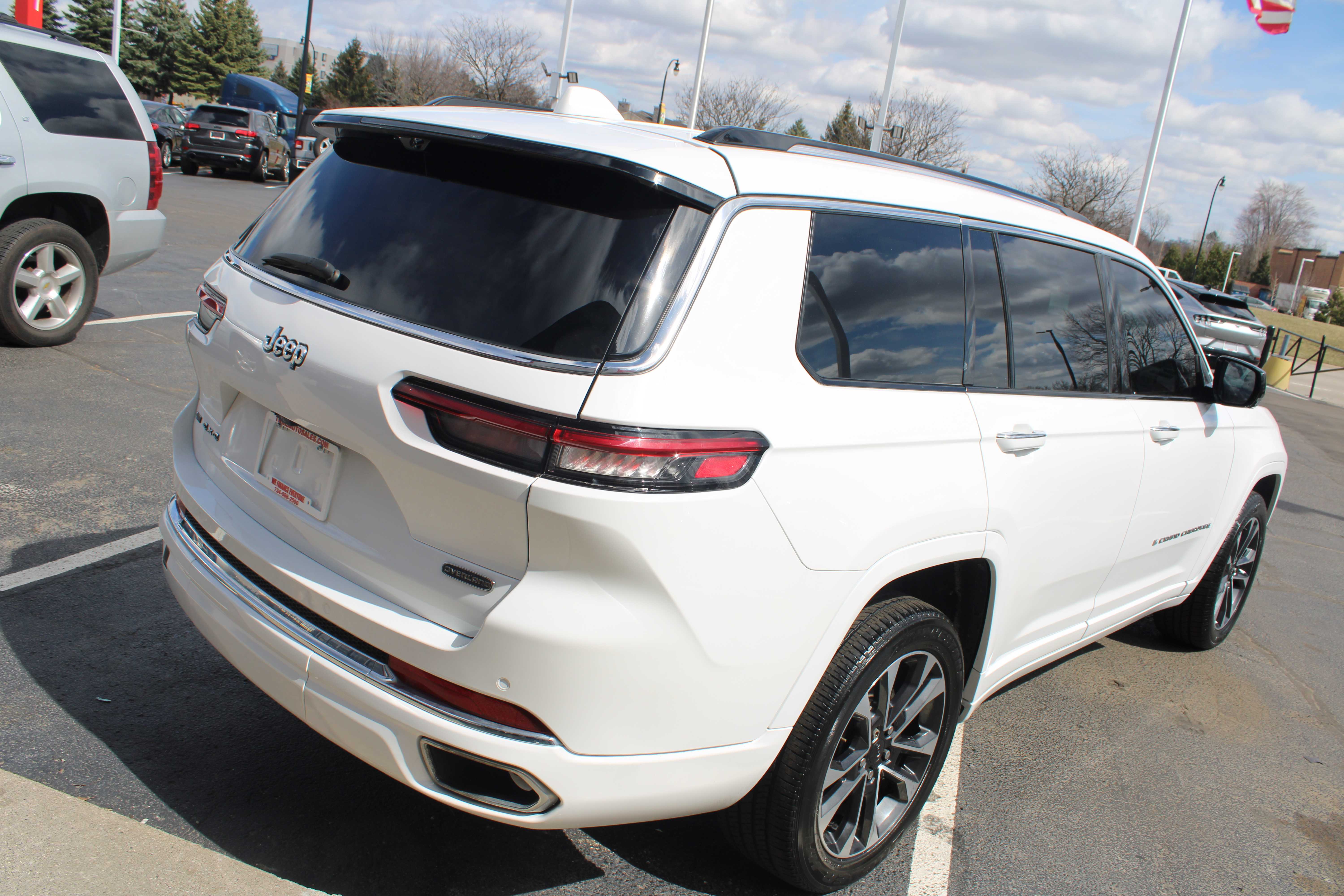 WHITE, 2021 JEEP GRAND CHEROKEE L Thumnail Image 4