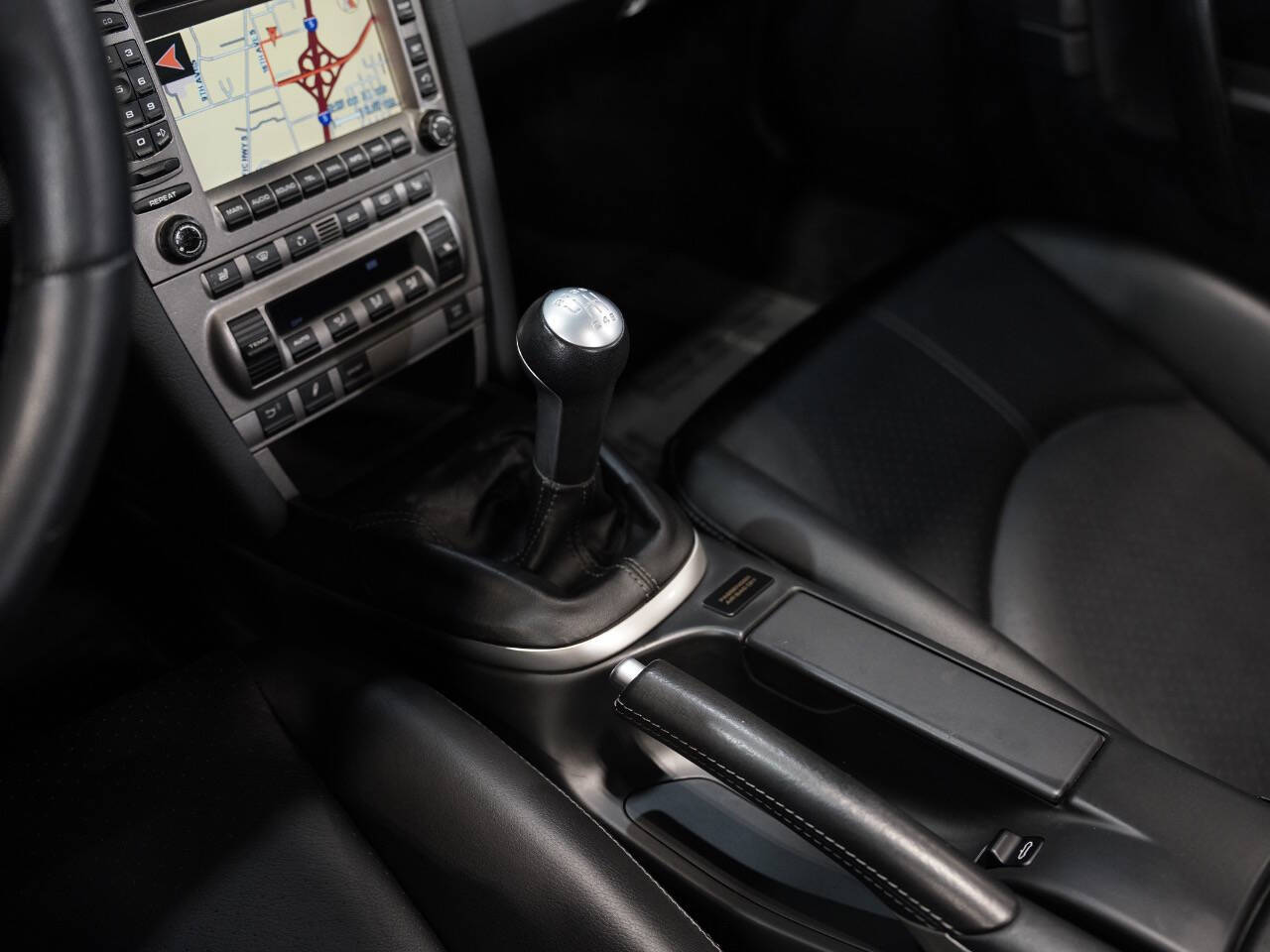 SEAL GREY METALLIC, 2006 PORSCHE 911 Thumnail Image 36