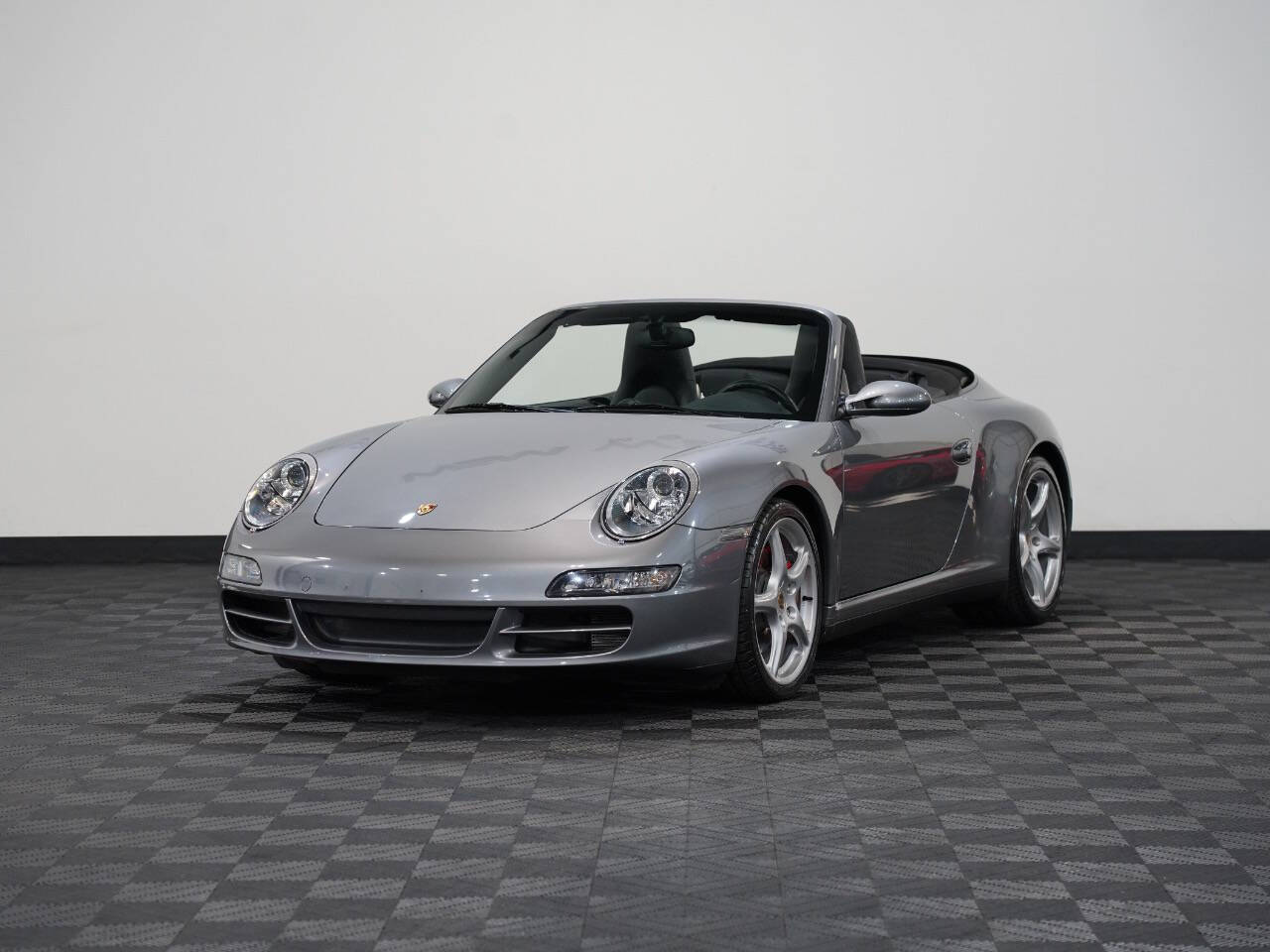 SEAL GREY METALLIC, 2006 PORSCHE 911 Thumnail Image 3