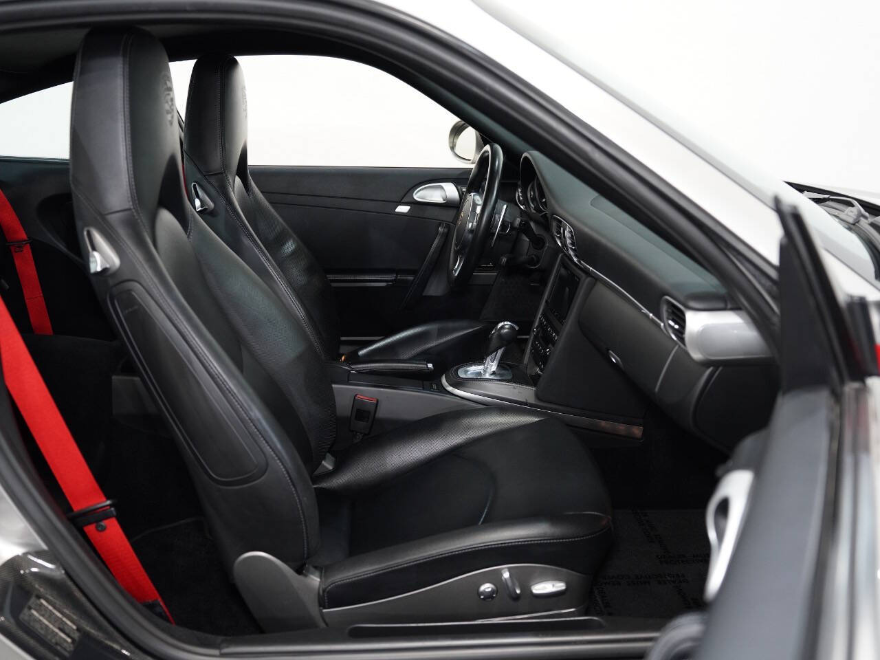 PLATINUM SILVER METALLIC, 2012 PORSCHE 911 Thumnail Image 31