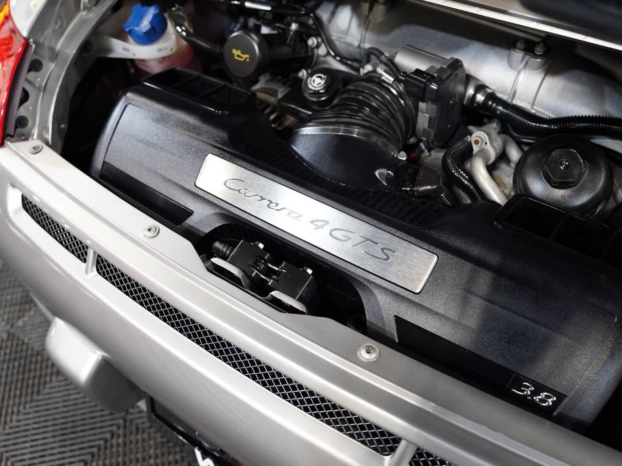 PLATINUM SILVER METALLIC, 2012 PORSCHE 911 Thumnail Image 46