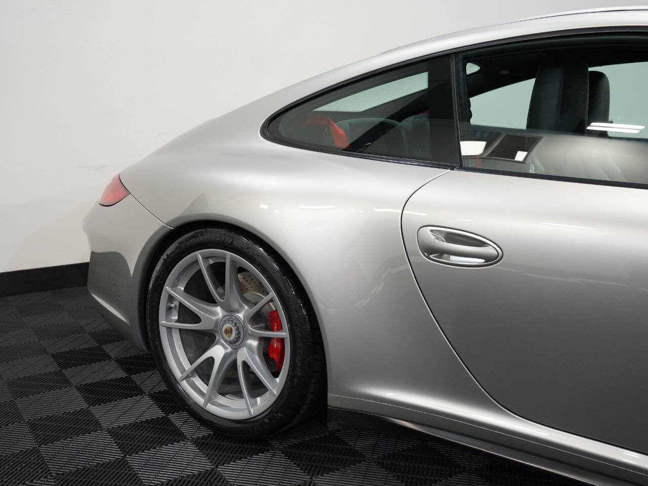 PLATINUM SILVER METALLIC, 2012 PORSCHE 911 Thumnail Image 15