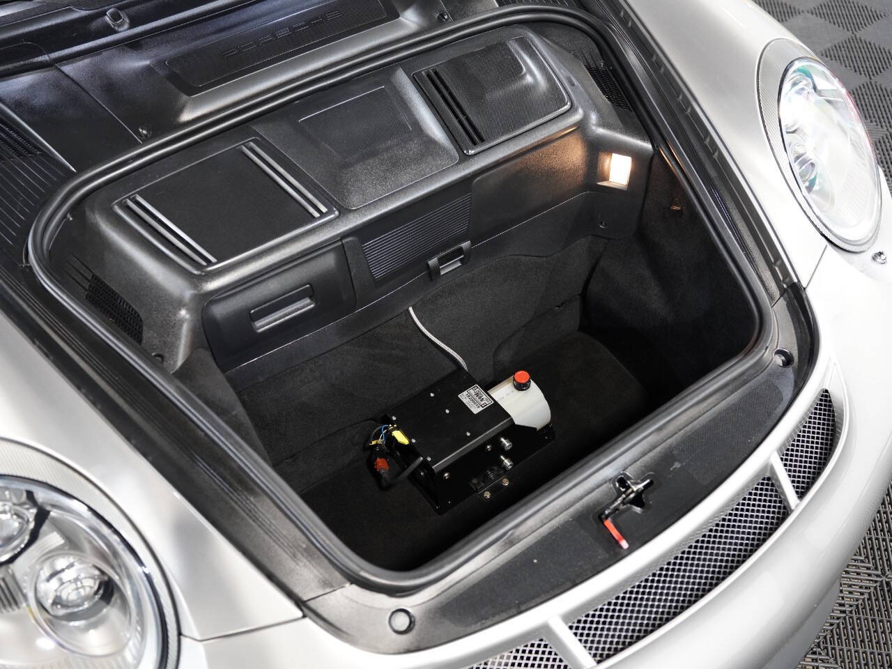 PLATINUM SILVER METALLIC, 2012 PORSCHE 911 Thumnail Image 39