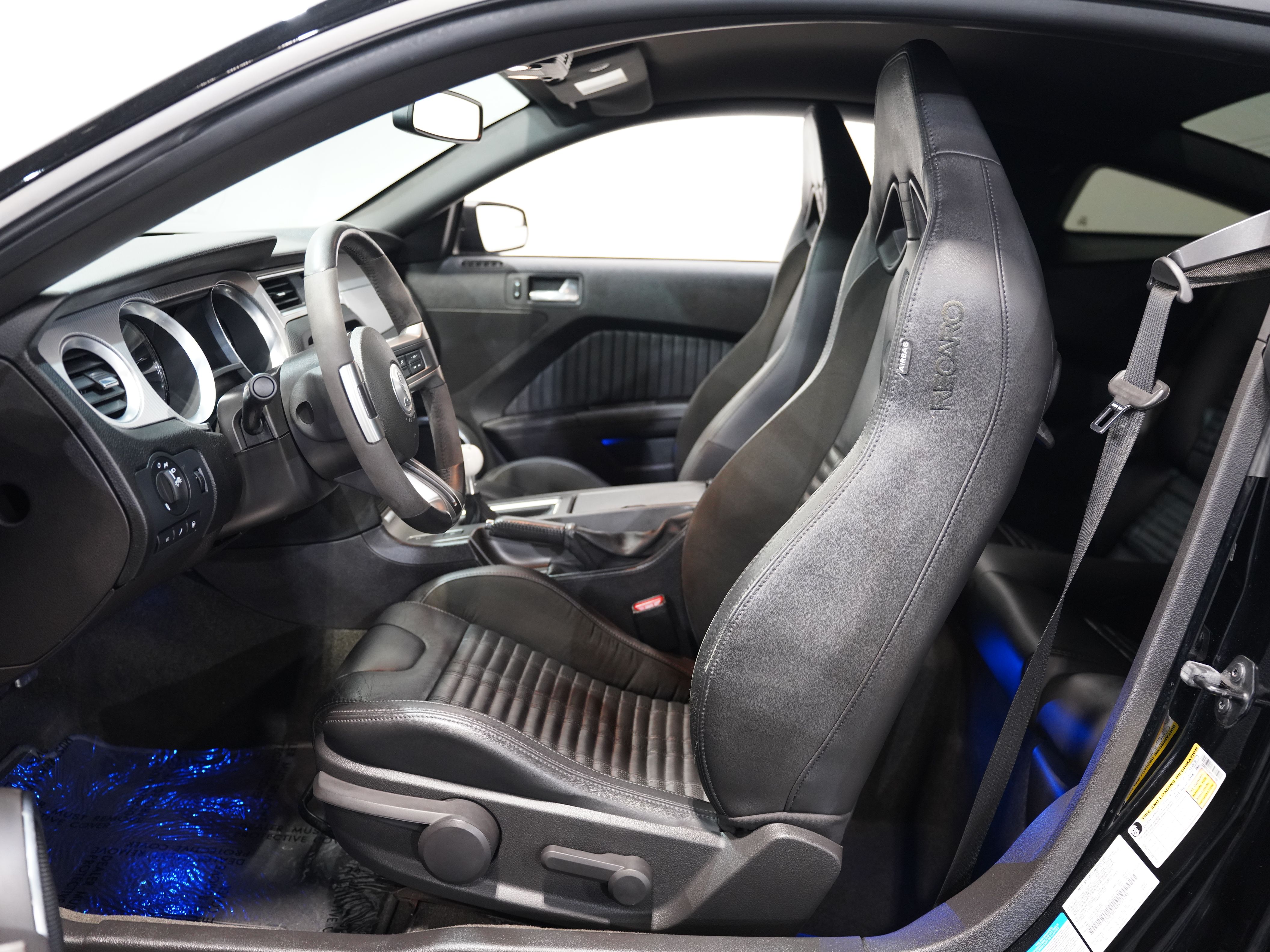 BLACK, 2013 FORD MUSTANG Thumnail Image 31