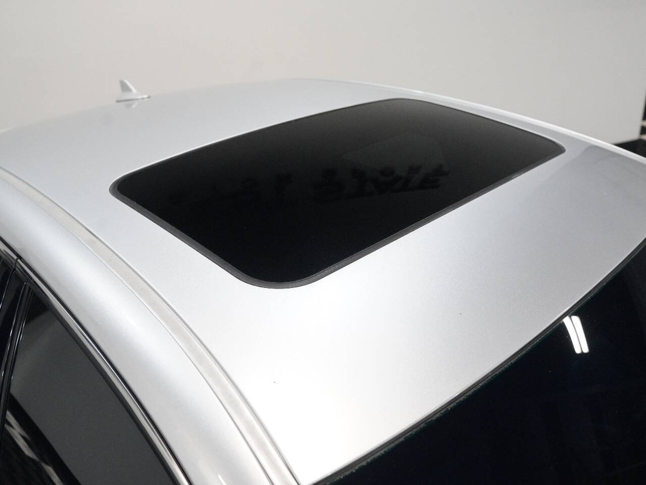 SILVER, 2011 LEXUS IS F Thumnail Image 14