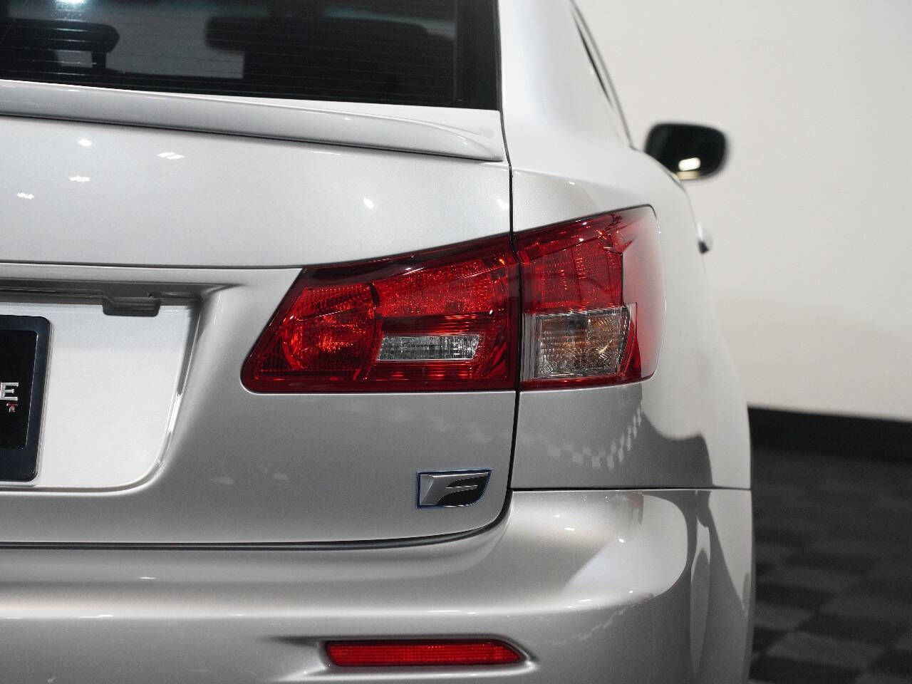 SILVER, 2011 LEXUS IS F Thumnail Image 18