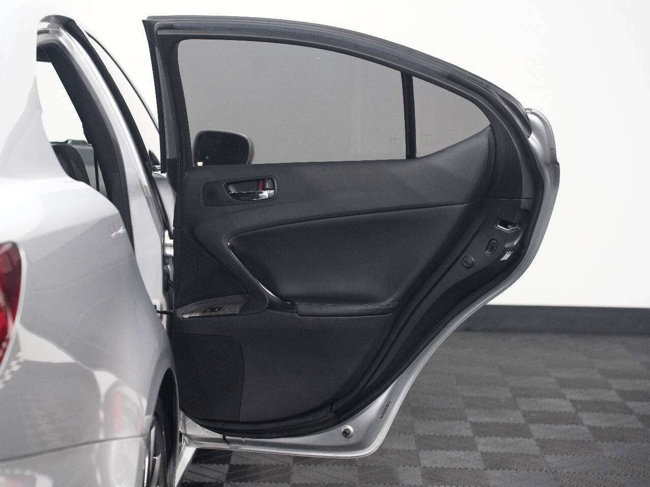 SILVER, 2011 LEXUS IS F Thumnail Image 27