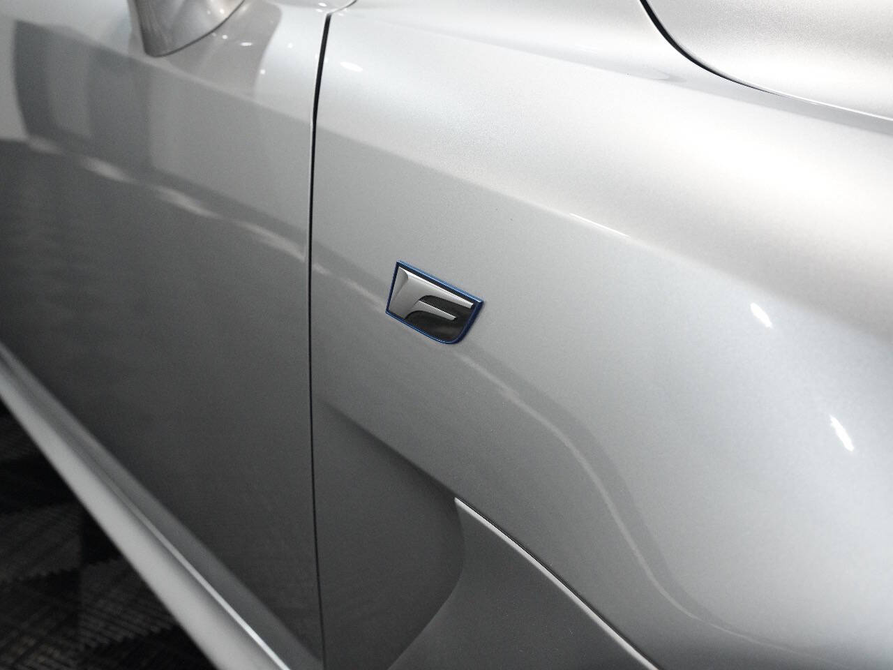 SILVER, 2011 LEXUS IS F Thumnail Image 13