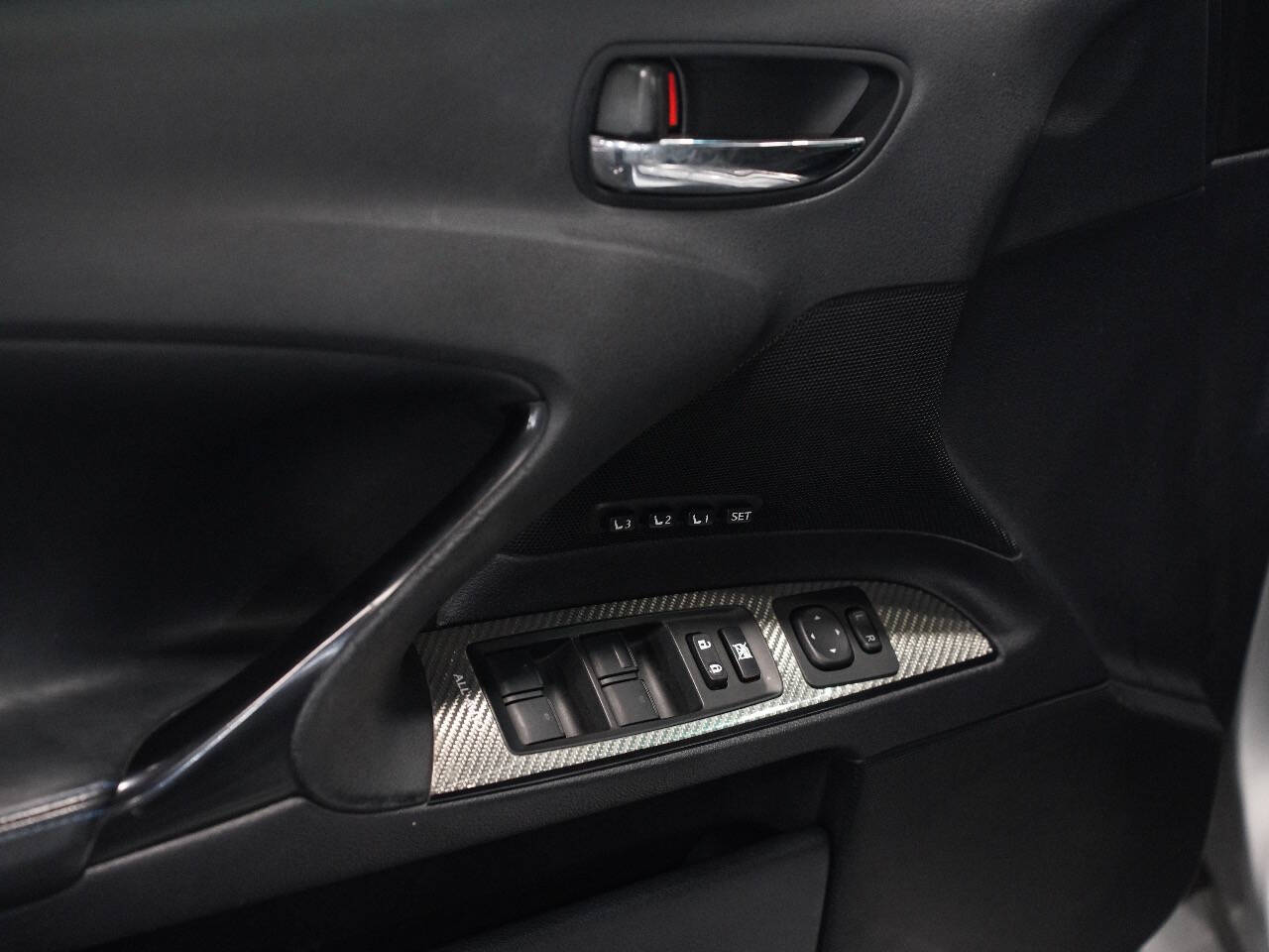SILVER, 2011 LEXUS IS F Thumnail Image 24
