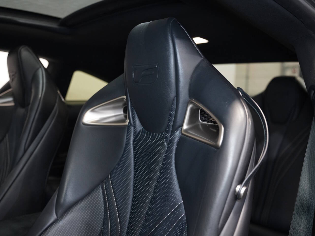BLUE, 2017 LEXUS RC Thumnail Image 30