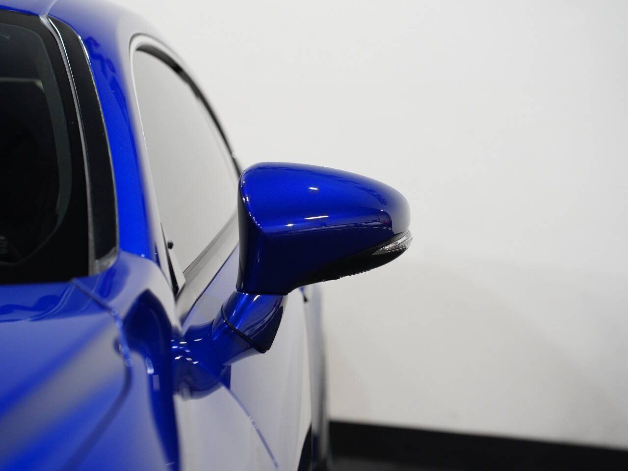 BLUE, 2017 LEXUS RC Thumnail Image 11