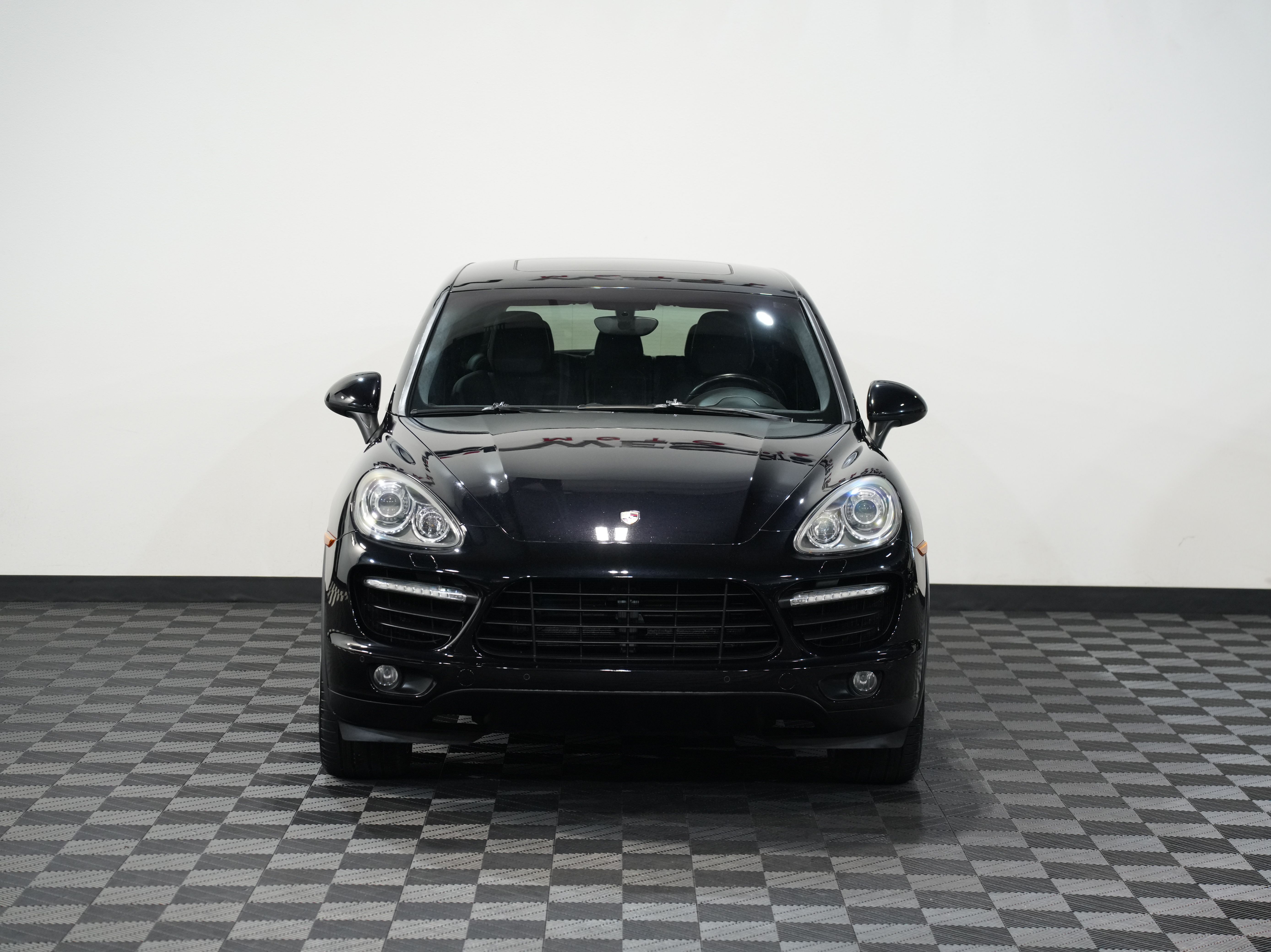 BLACK, 2011 PORSCHE CAYENNE Thumnail Image 4