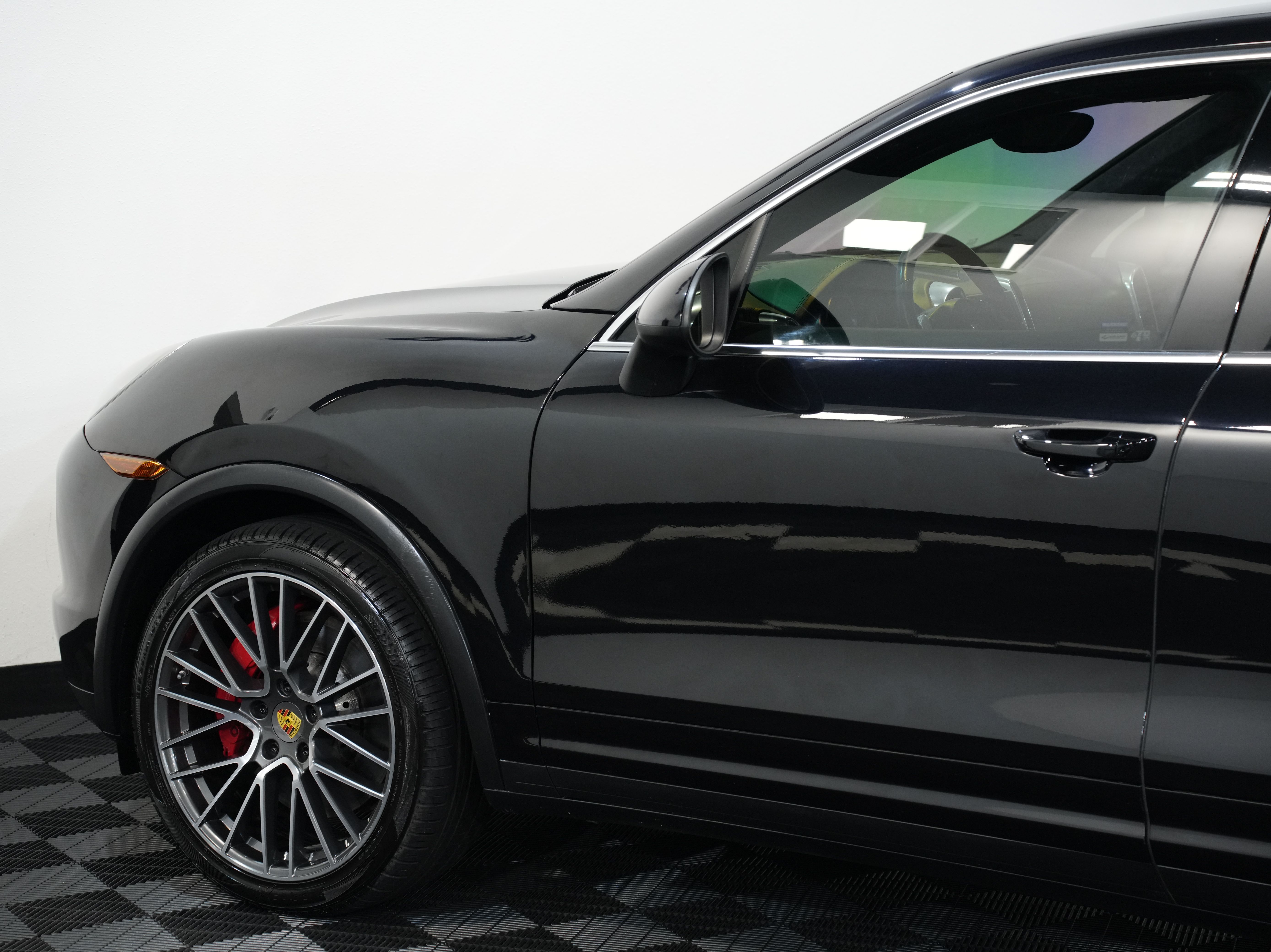 BLACK, 2011 PORSCHE CAYENNE Thumnail Image 19