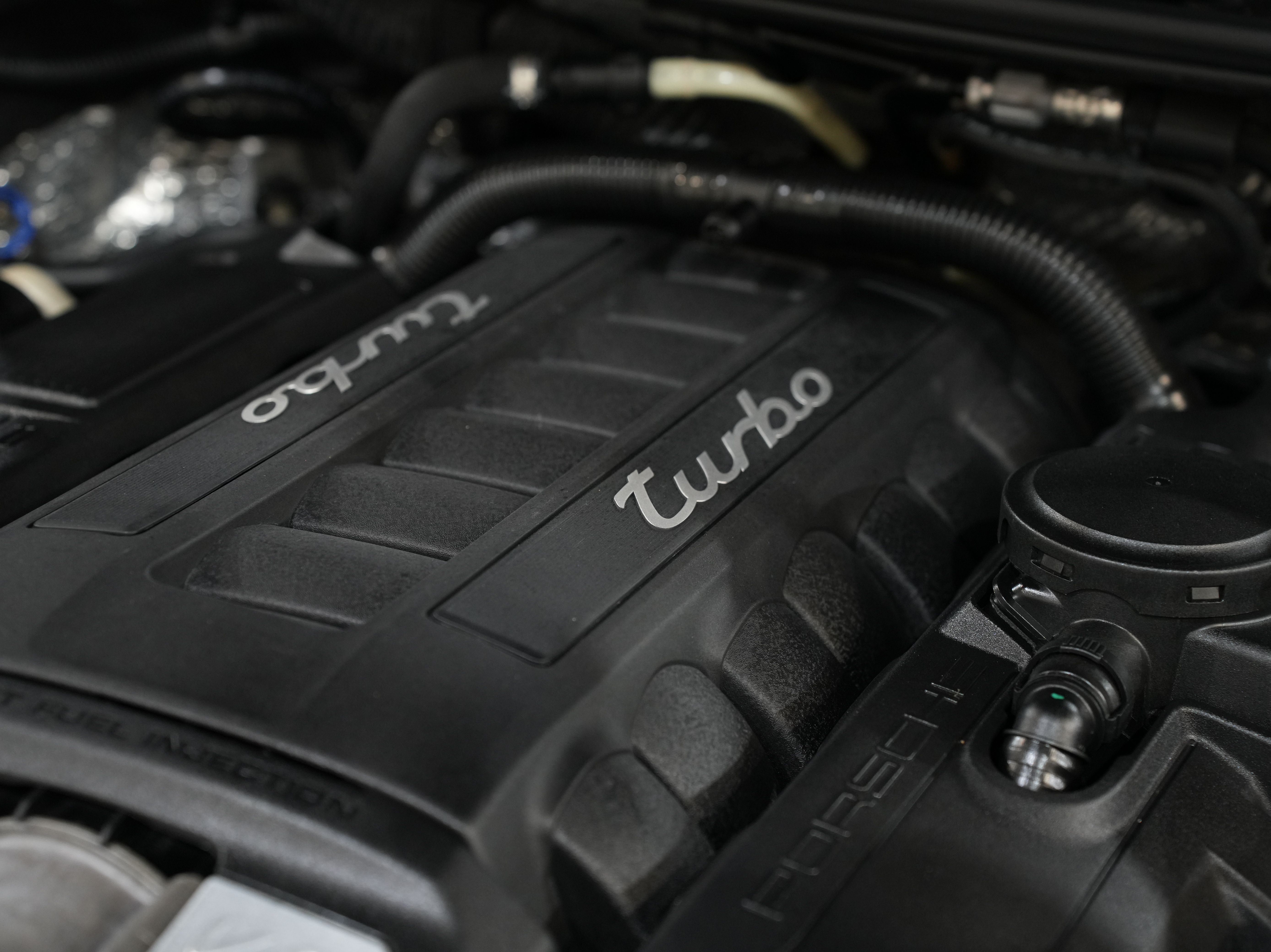 BLACK, 2011 PORSCHE CAYENNE Thumnail Image 49