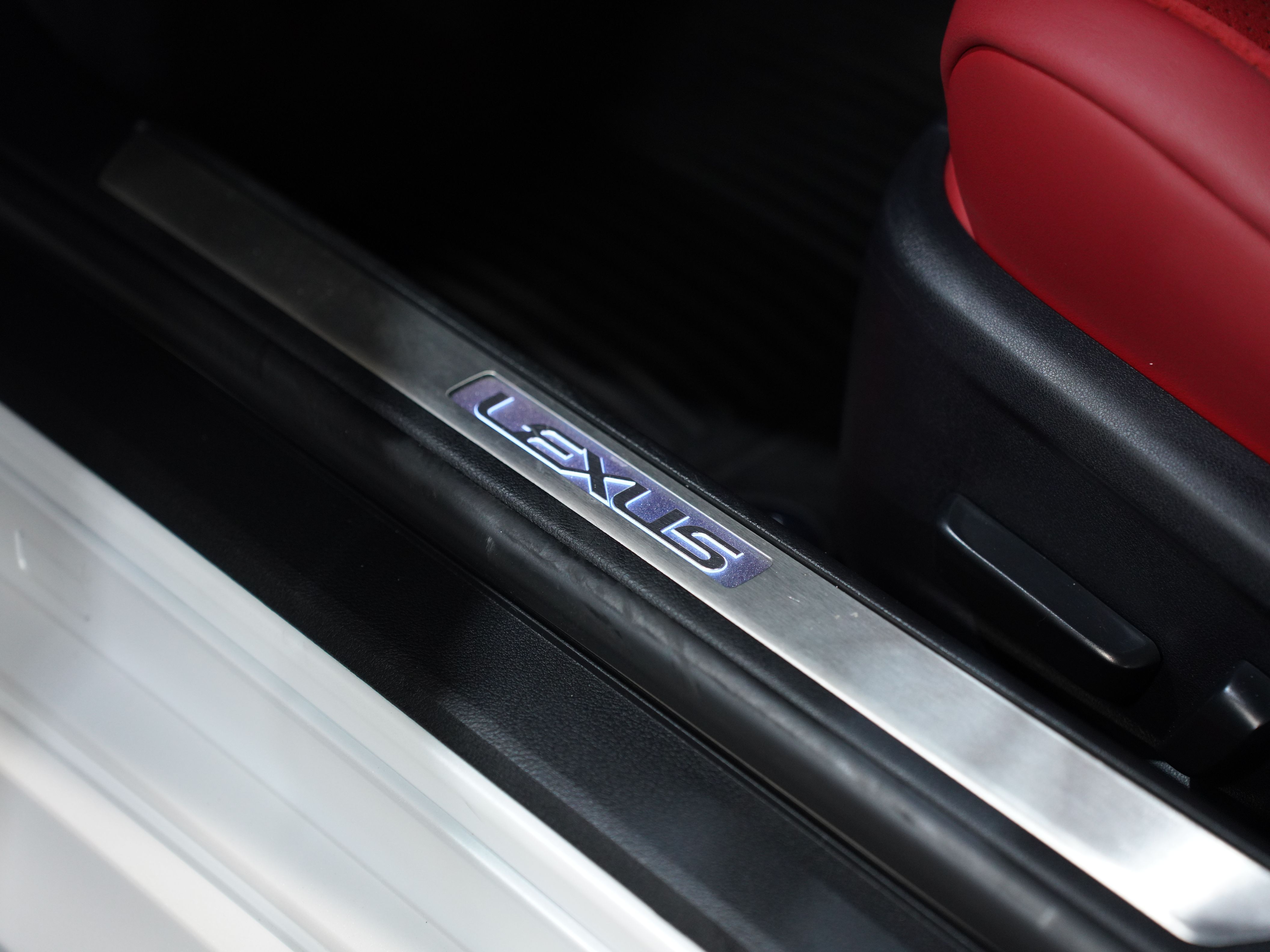 WHITE, 2021 LEXUS RC Thumnail Image 33