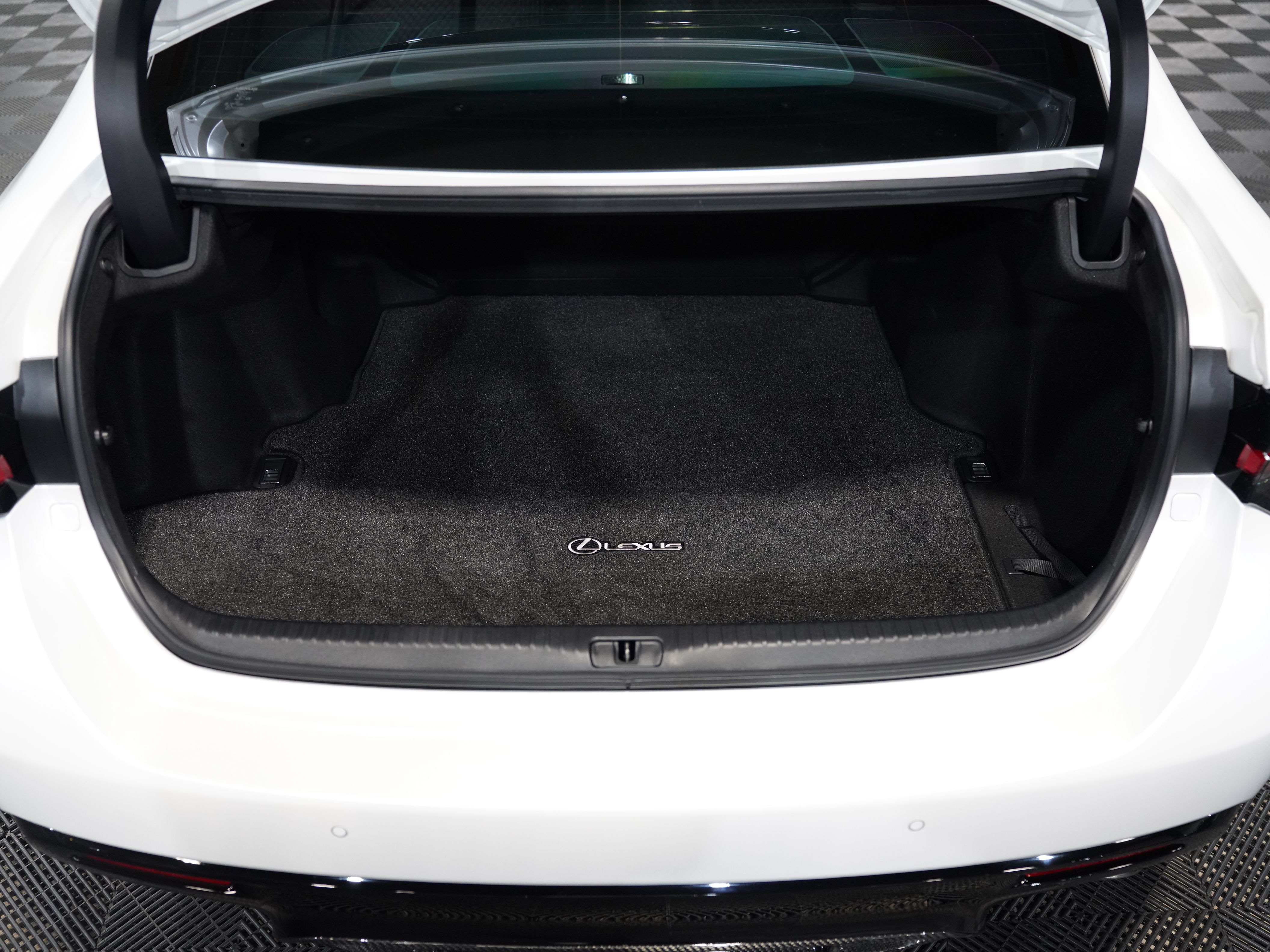 WHITE, 2021 LEXUS RC Thumnail Image 56