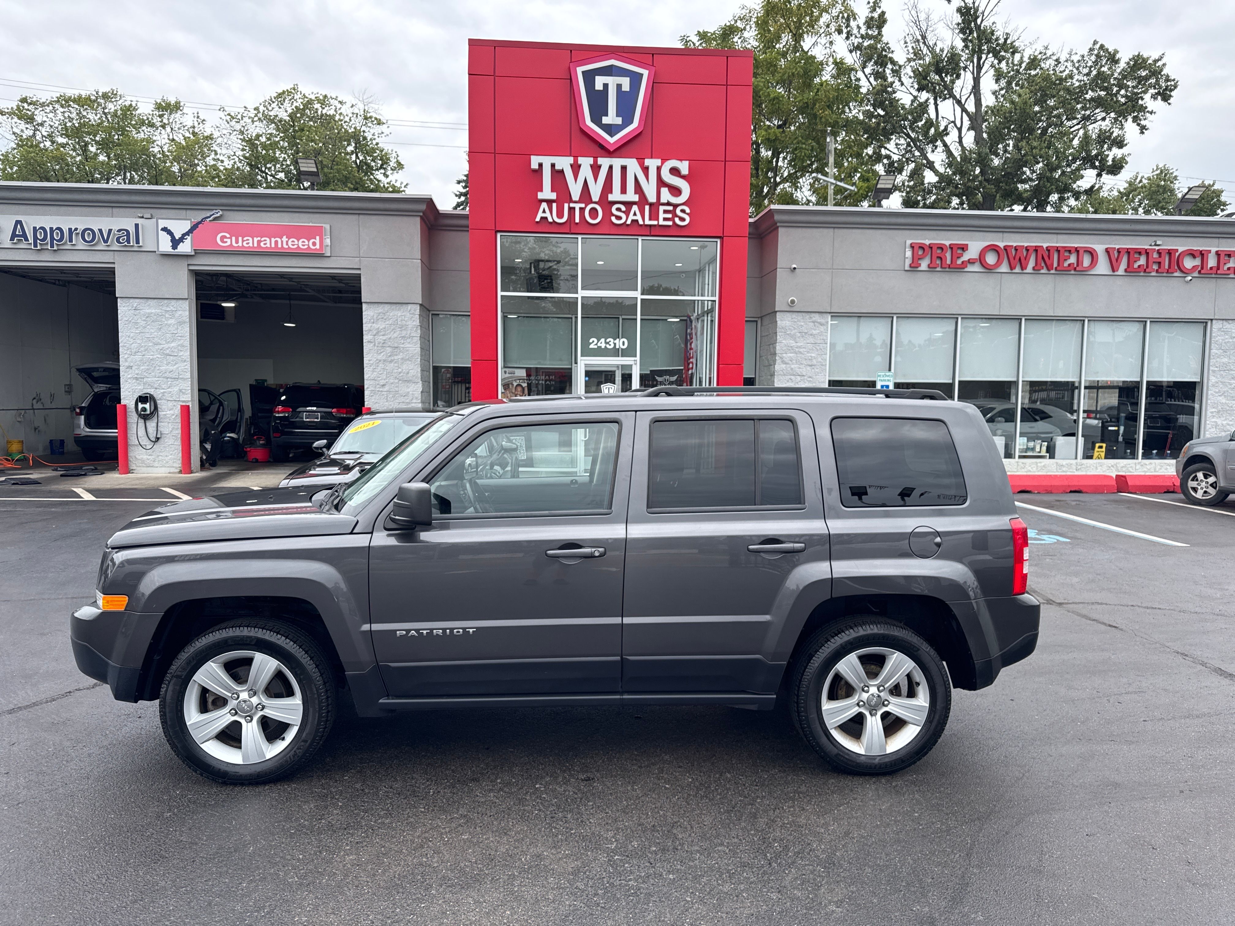 GREY, 2015 JEEP PATRIOT Thumnail Image 1