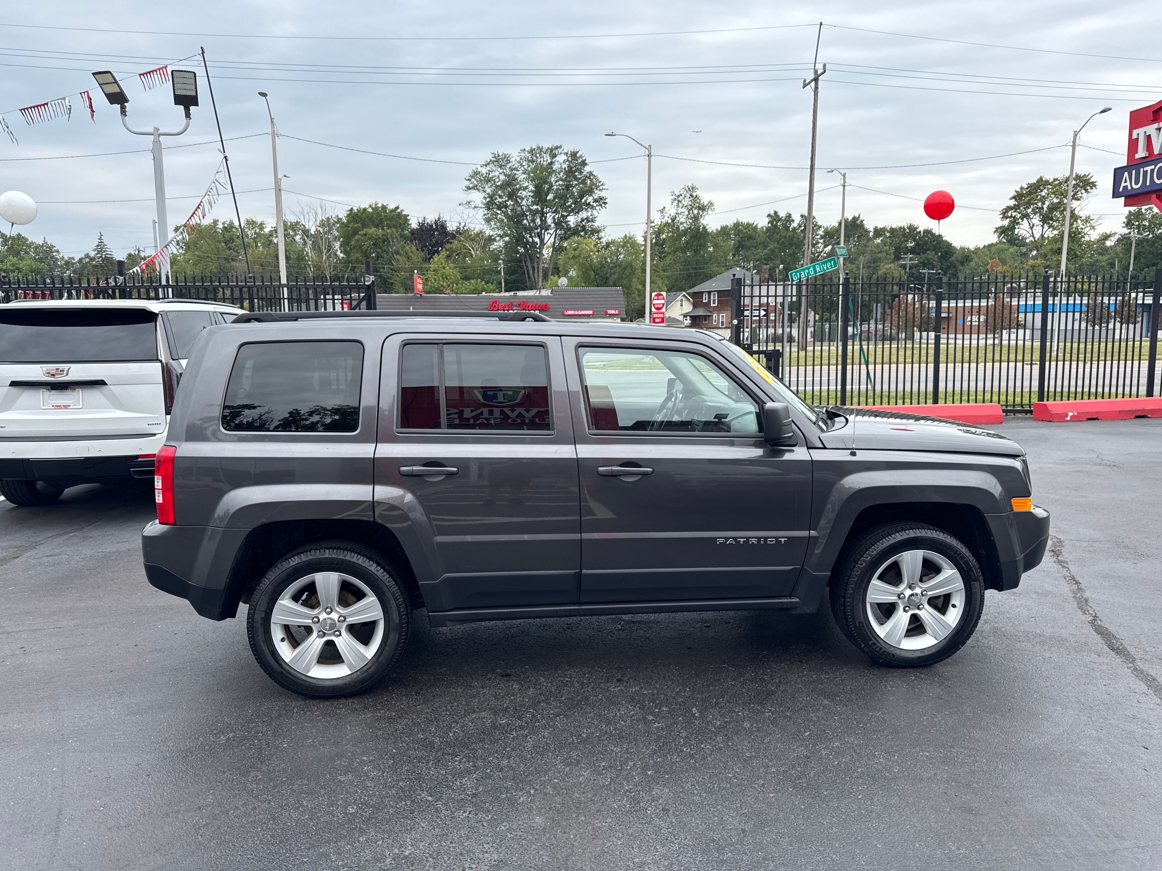 GREY, 2015 JEEP PATRIOT Thumnail Image 5