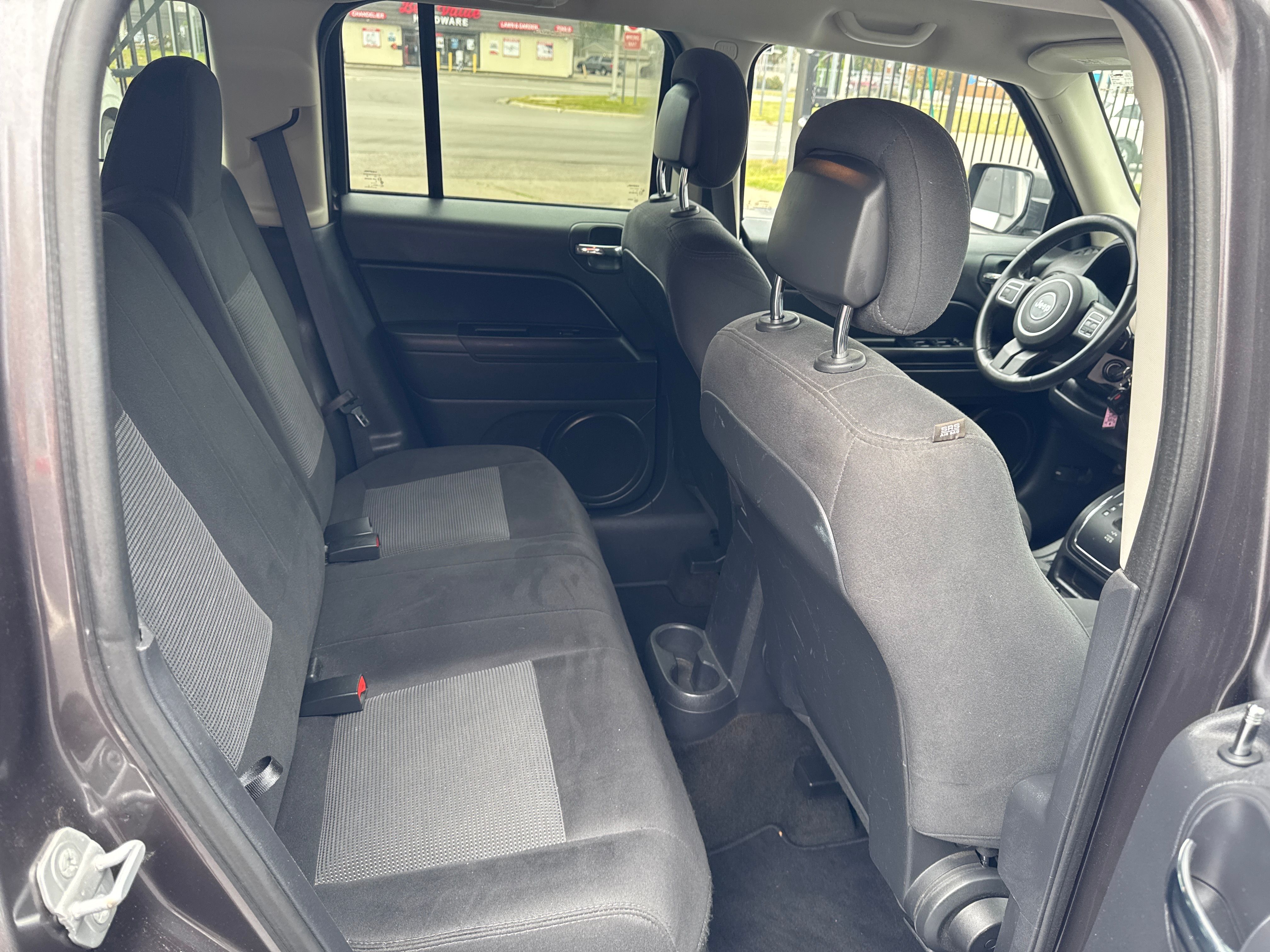 GREY, 2015 JEEP PATRIOT Thumnail Image 10