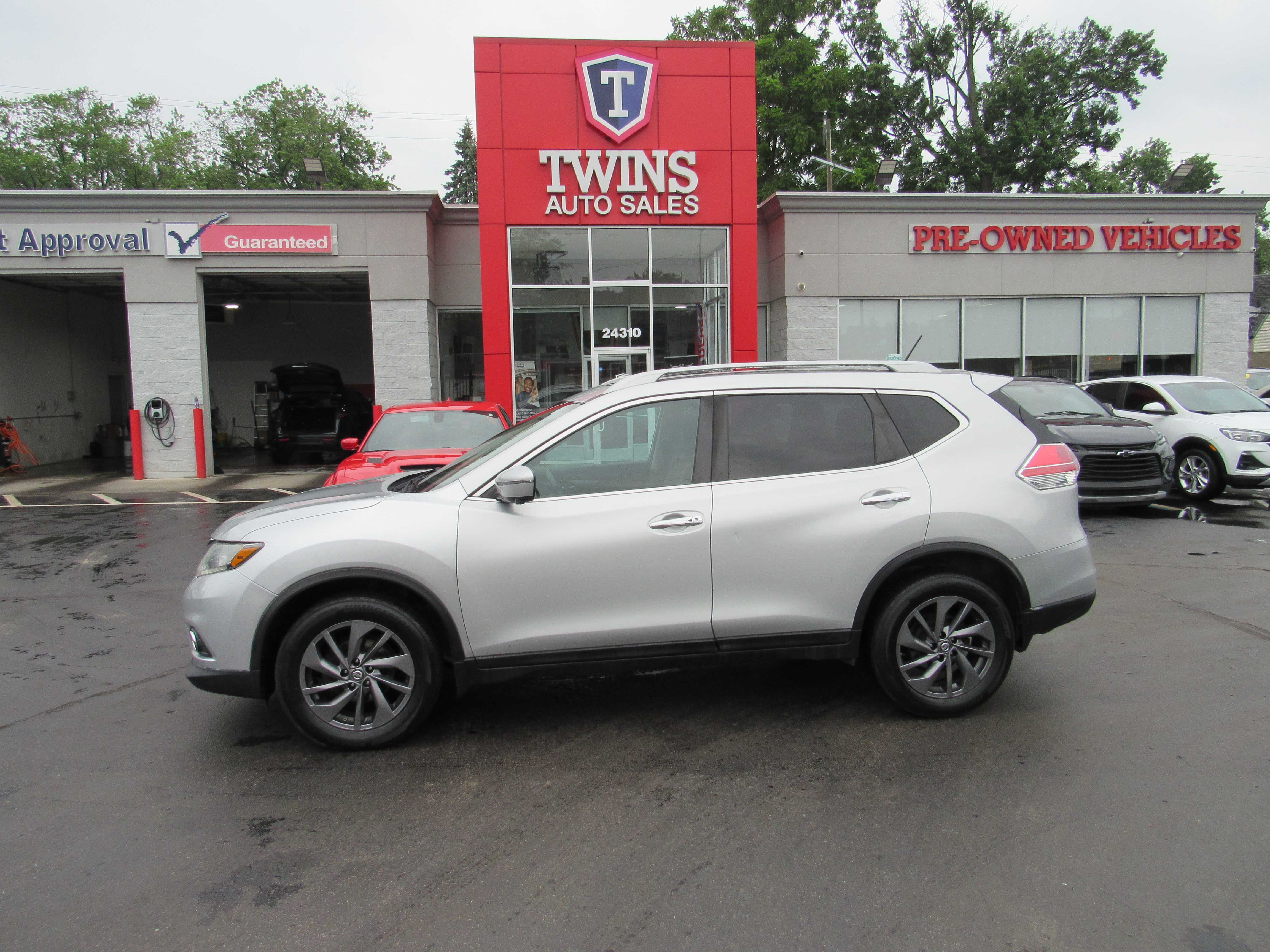 SILVER, 2016 NISSAN ROGUE Thumnail Image 1