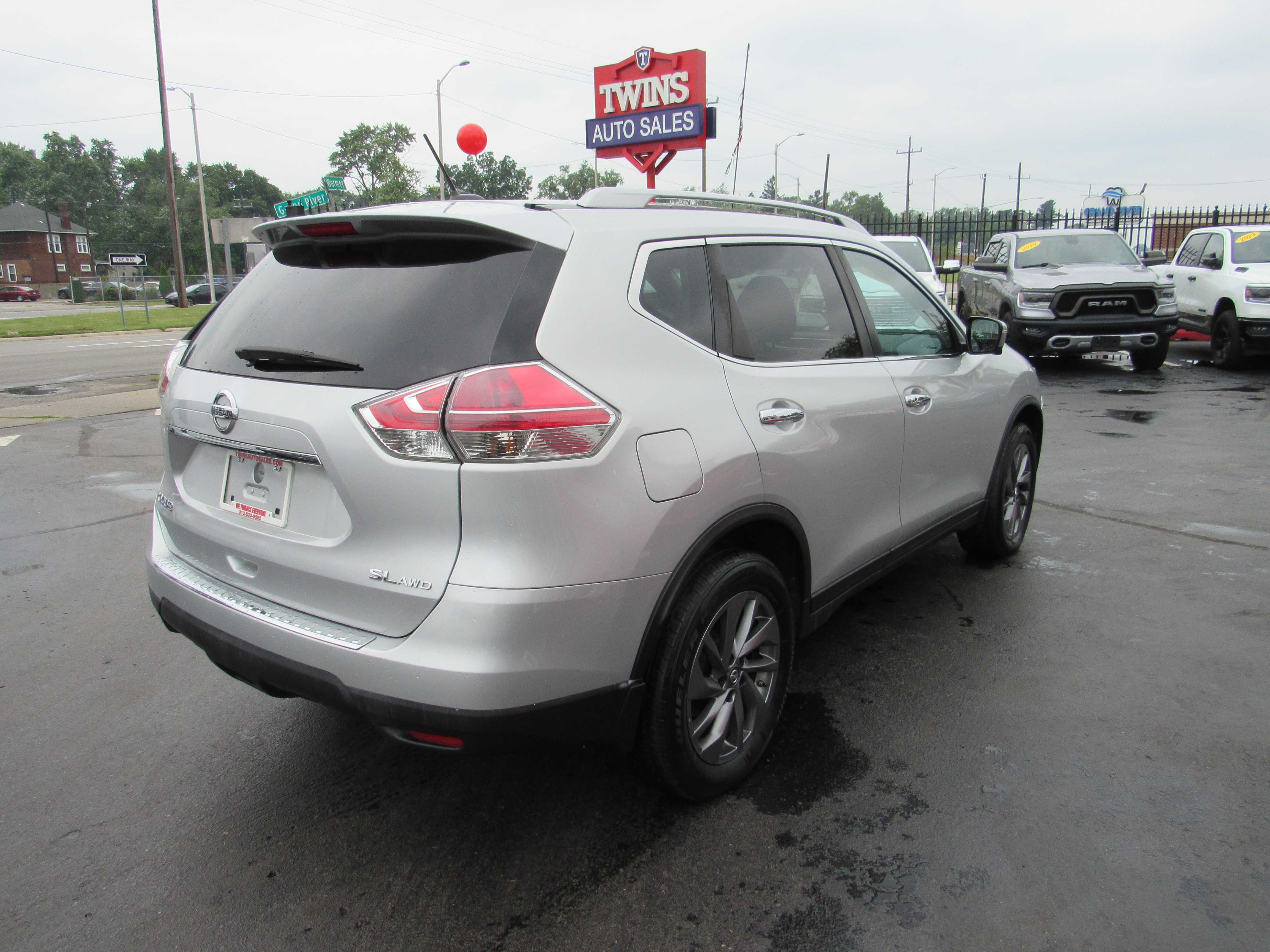 SILVER, 2016 NISSAN ROGUE Thumnail Image 6